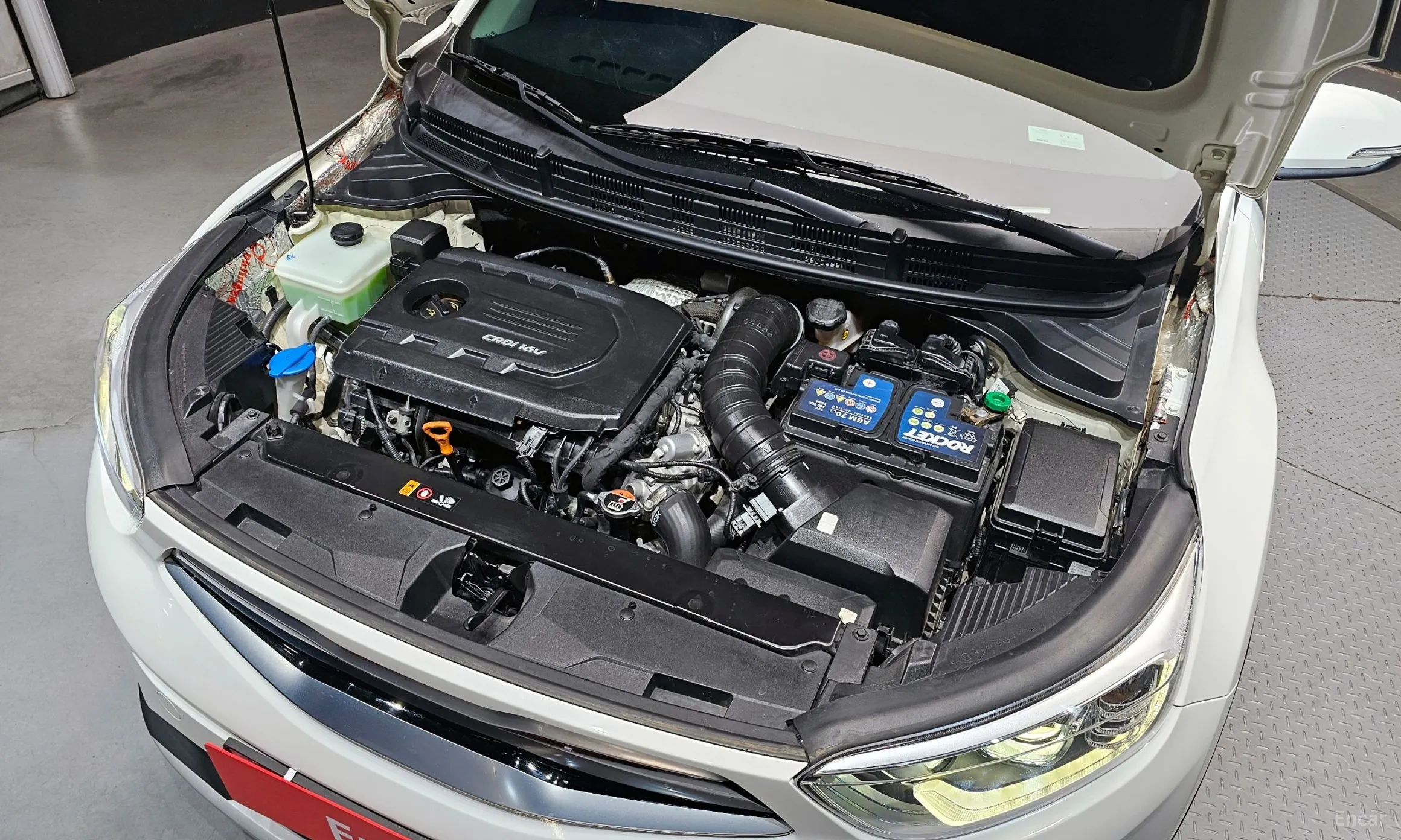 Kia Stonic превью 6