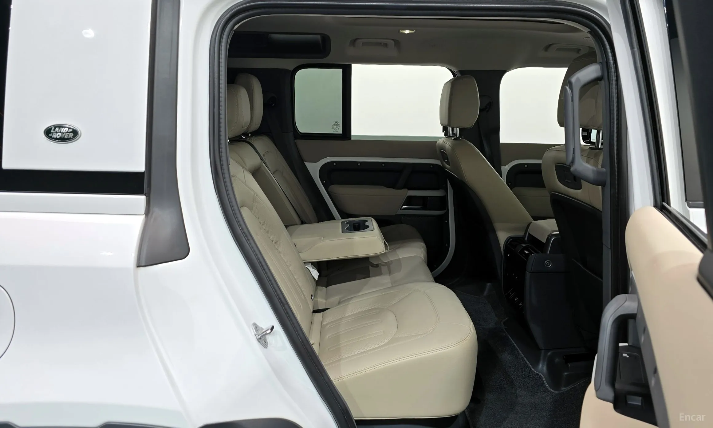 Land Rover Defender (L663) превью 12