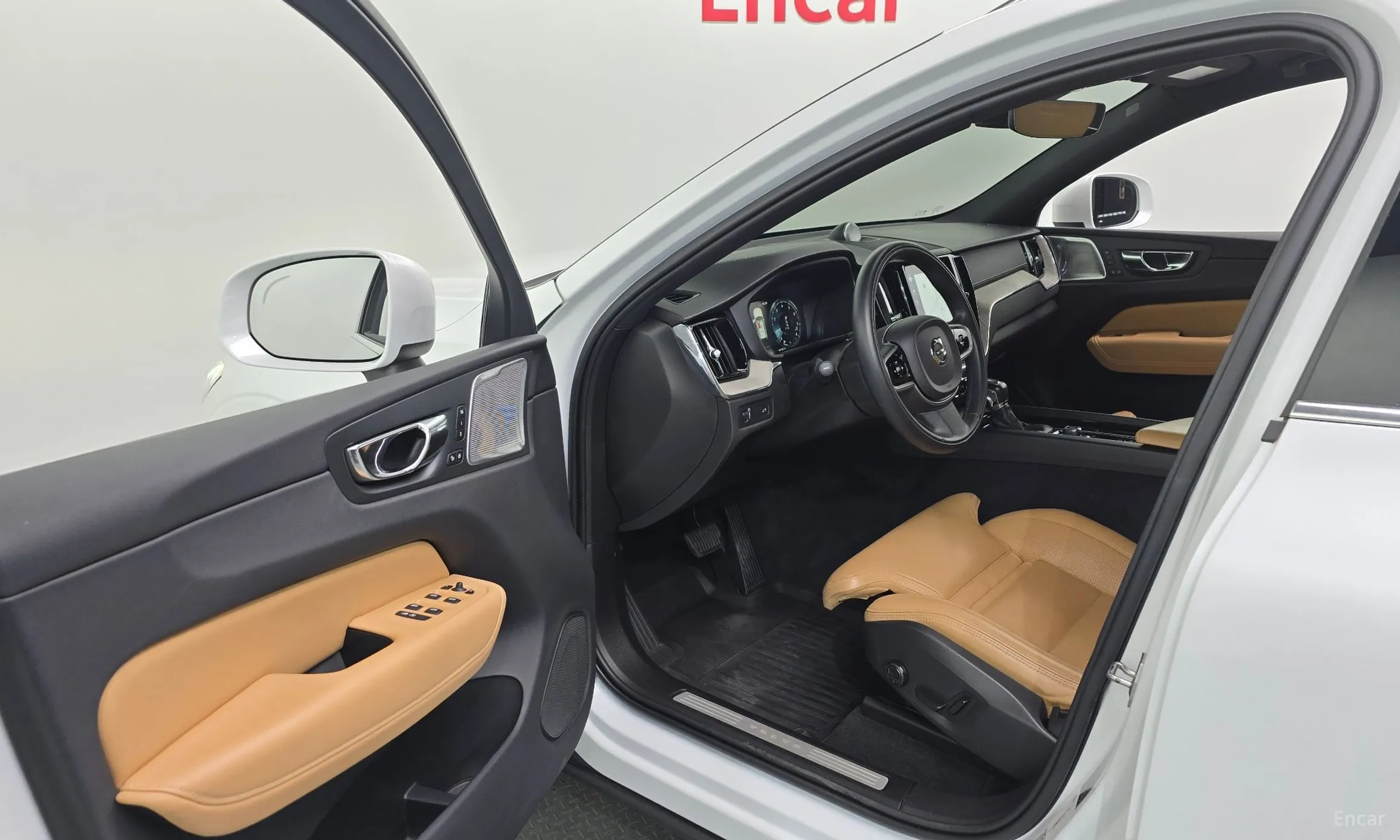 Volvo XC60 Gen 2 превью 10
