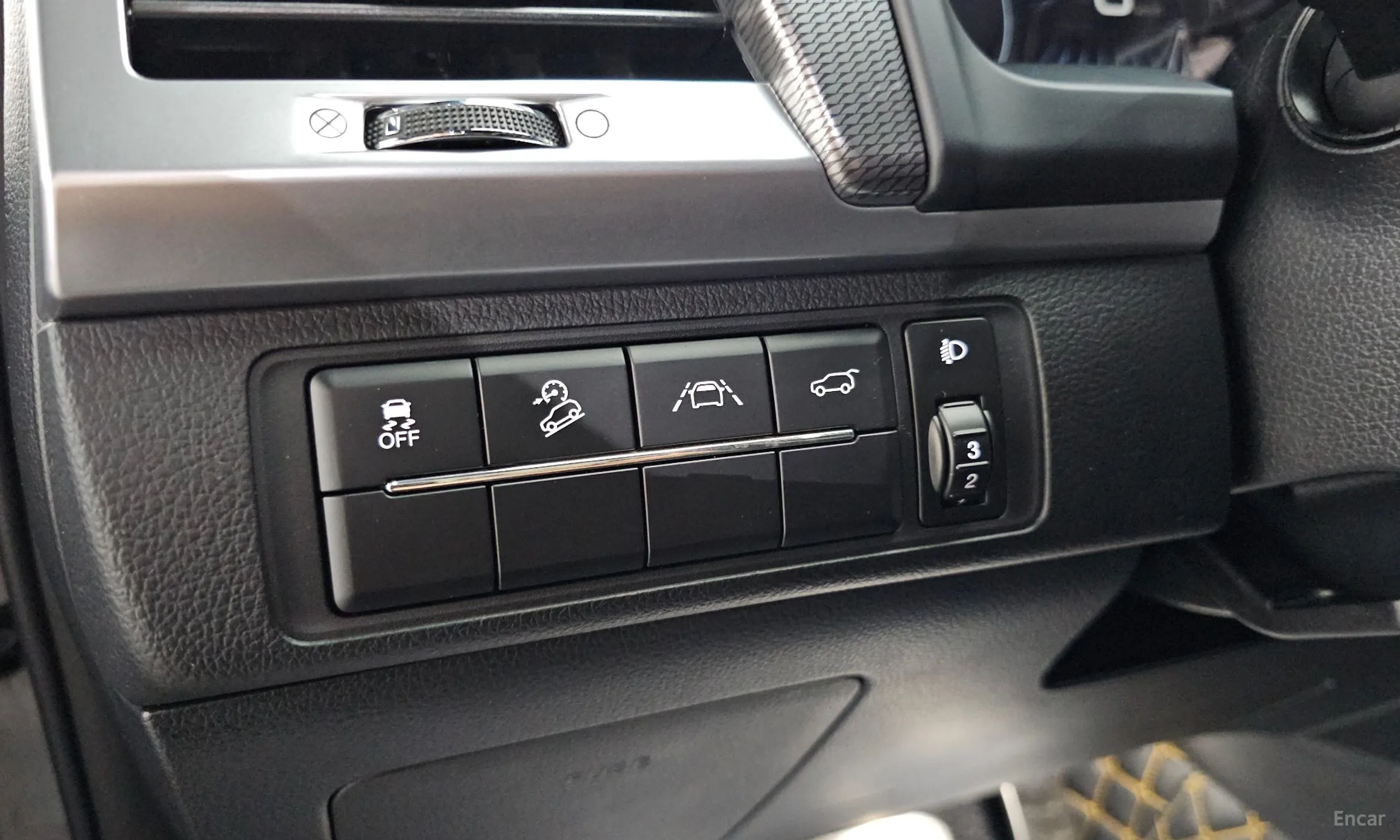 KG Mobility (SsangYong) Rexton превью 14