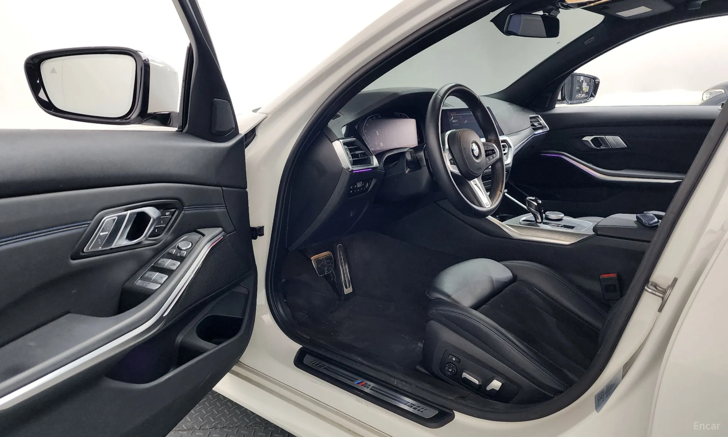 BMW 3 Series (G20) превью 10