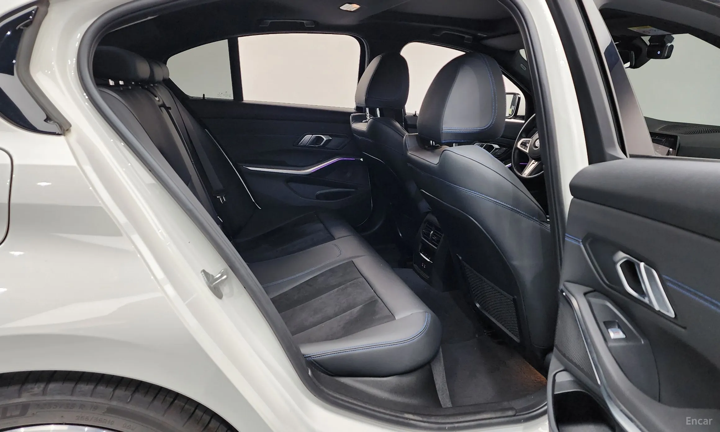 BMW 3 Series (G20) превью 12