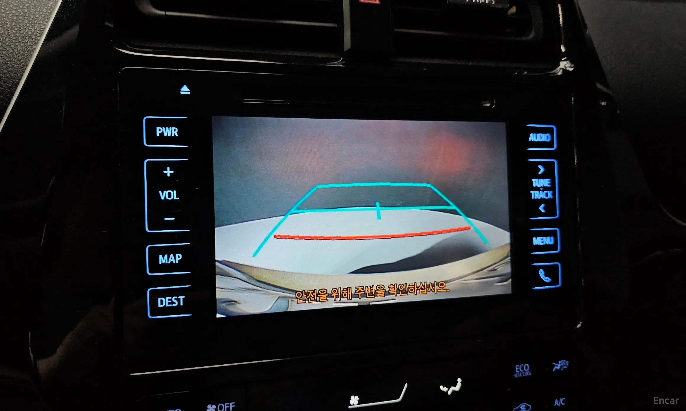 Toyota Prius 4th Generation превью 16