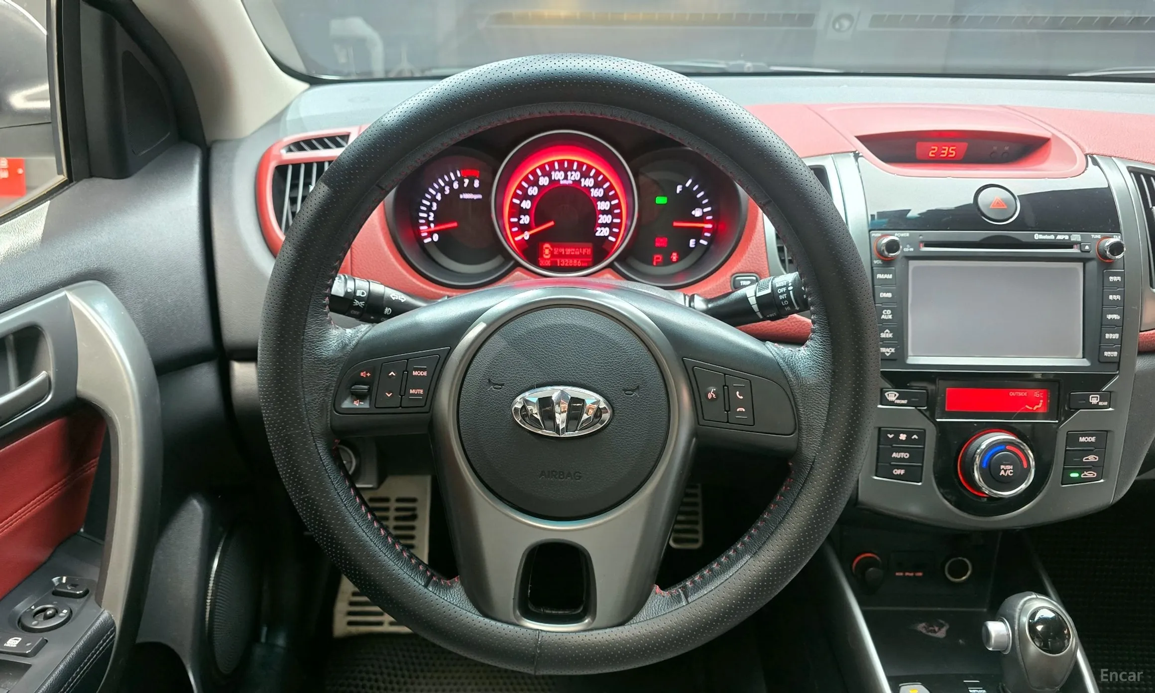 Kia Forte Coop превью 14