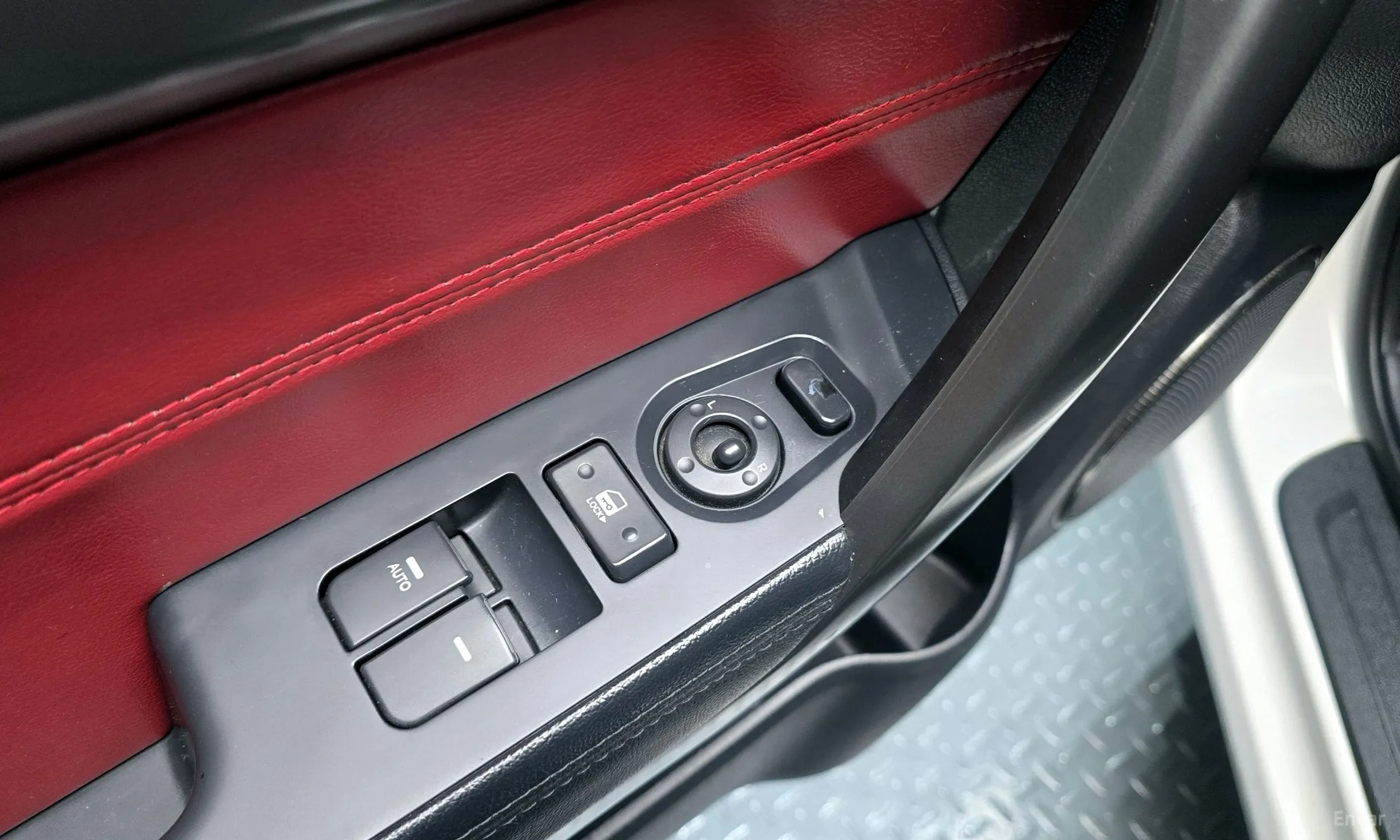 Kia Forte Coop превью 16