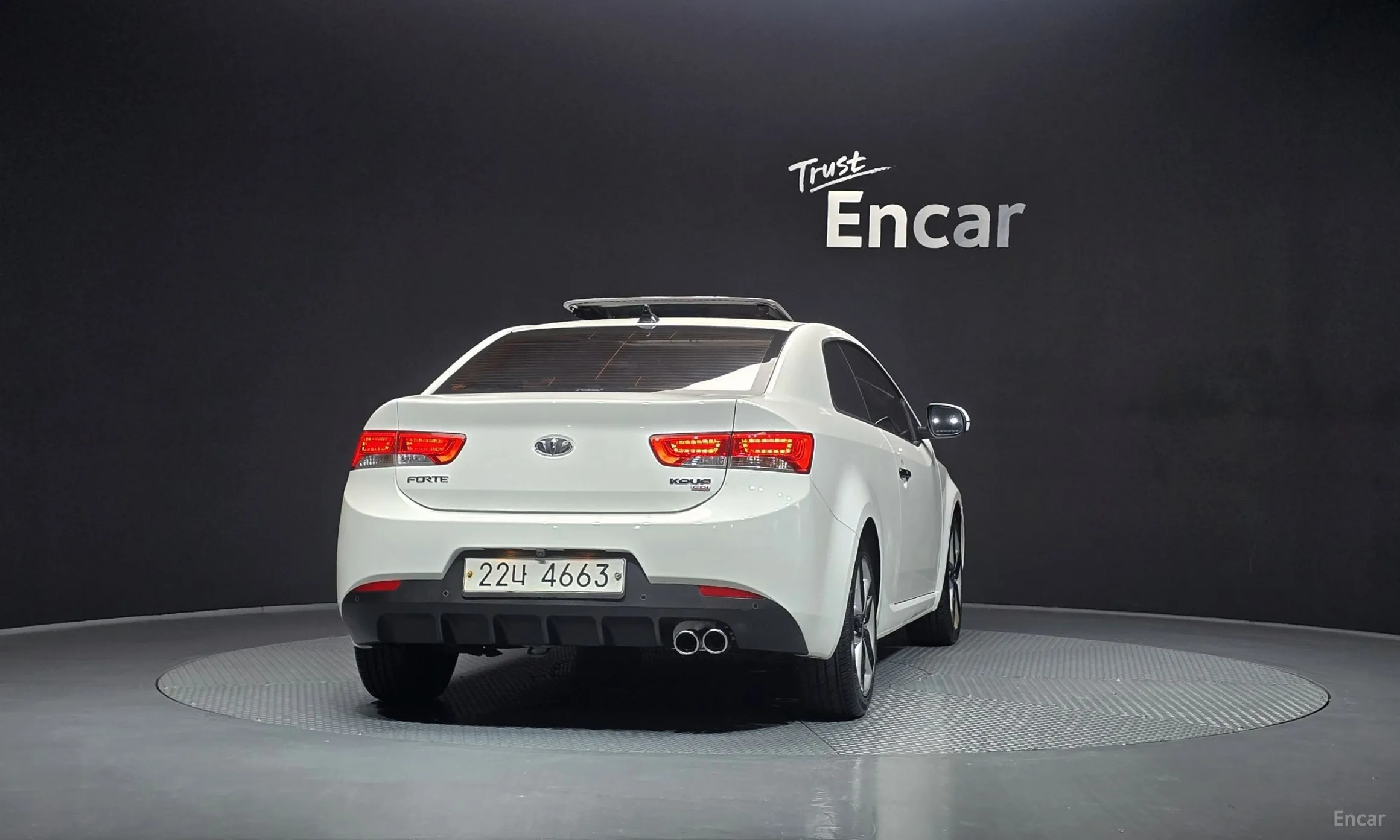 Kia Forte Coop превью 4
