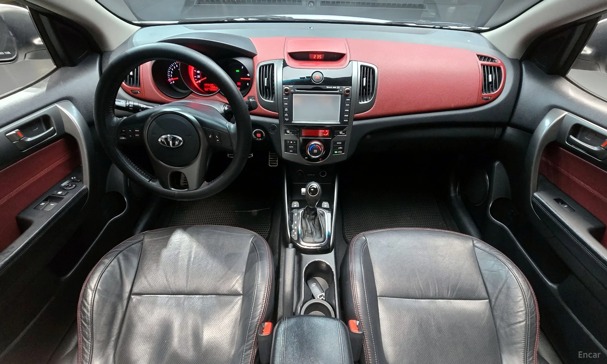Kia Forte Coop превью 7