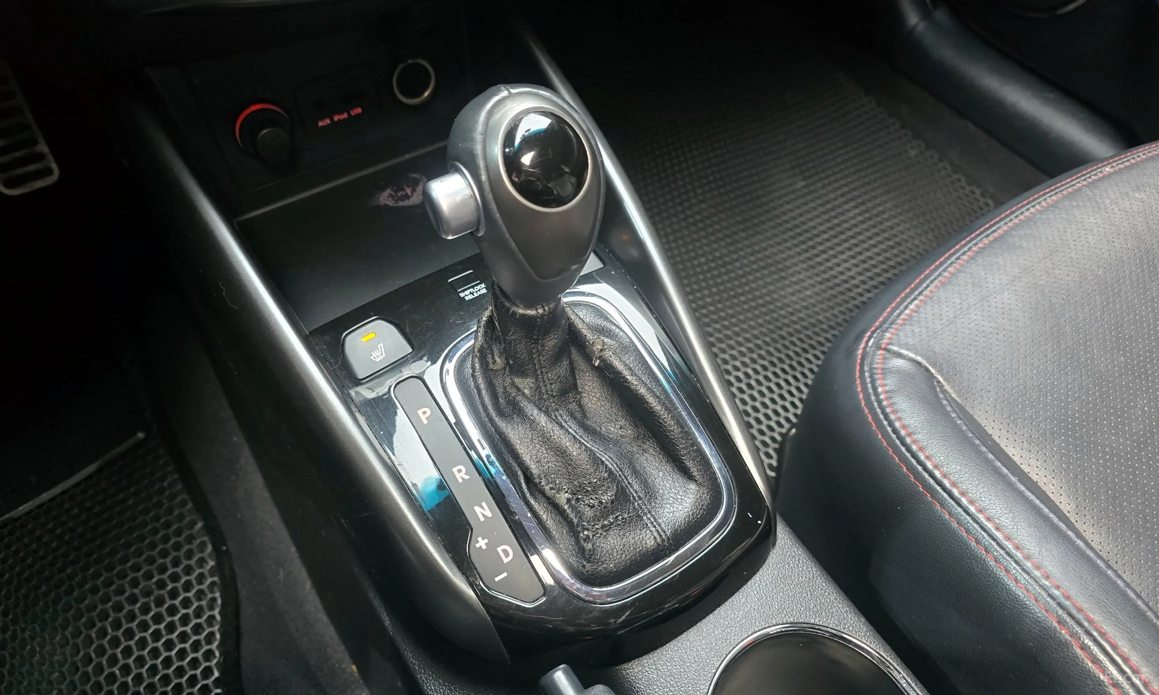 Kia Forte Coop превью 9