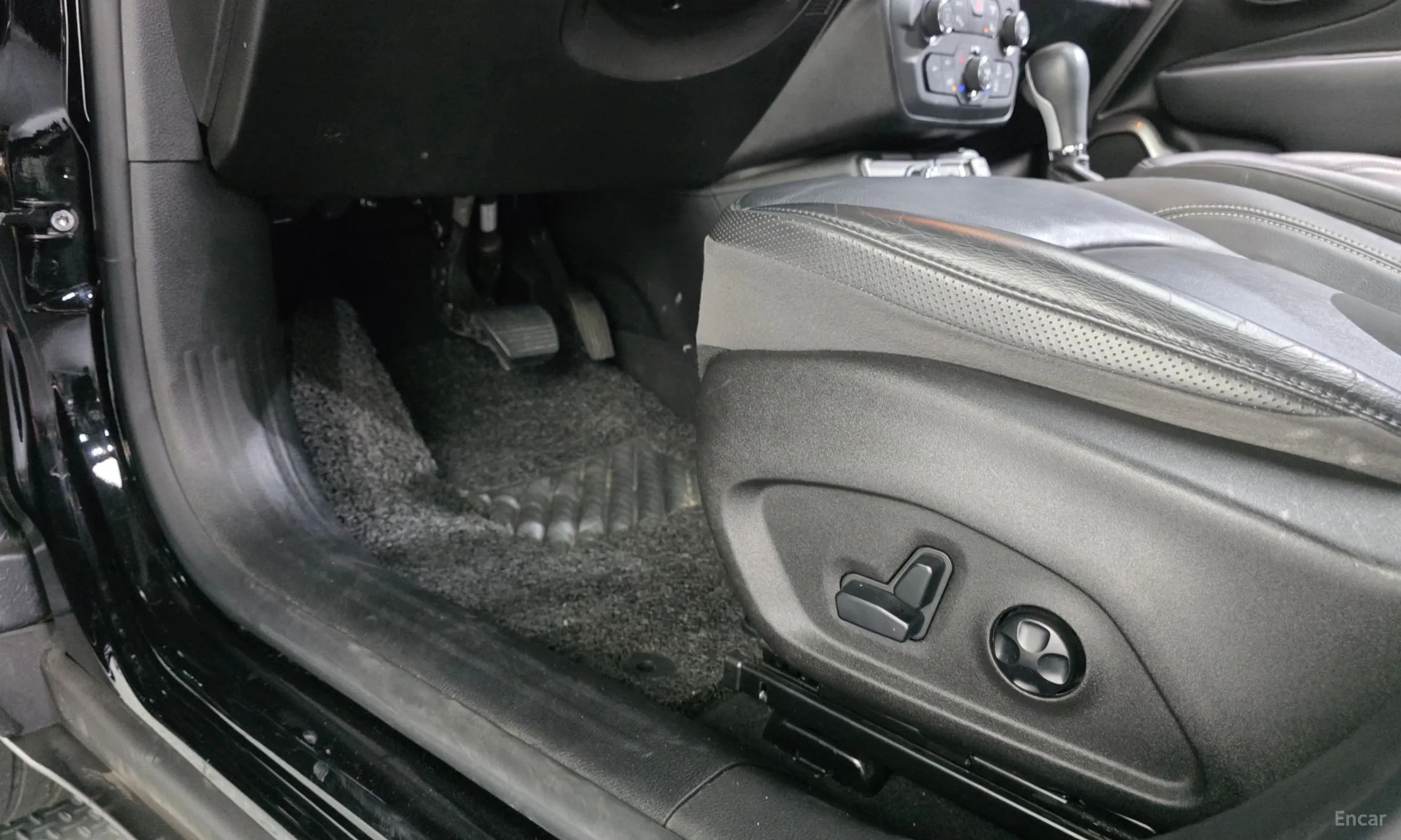 Jeep Renegade превью 18