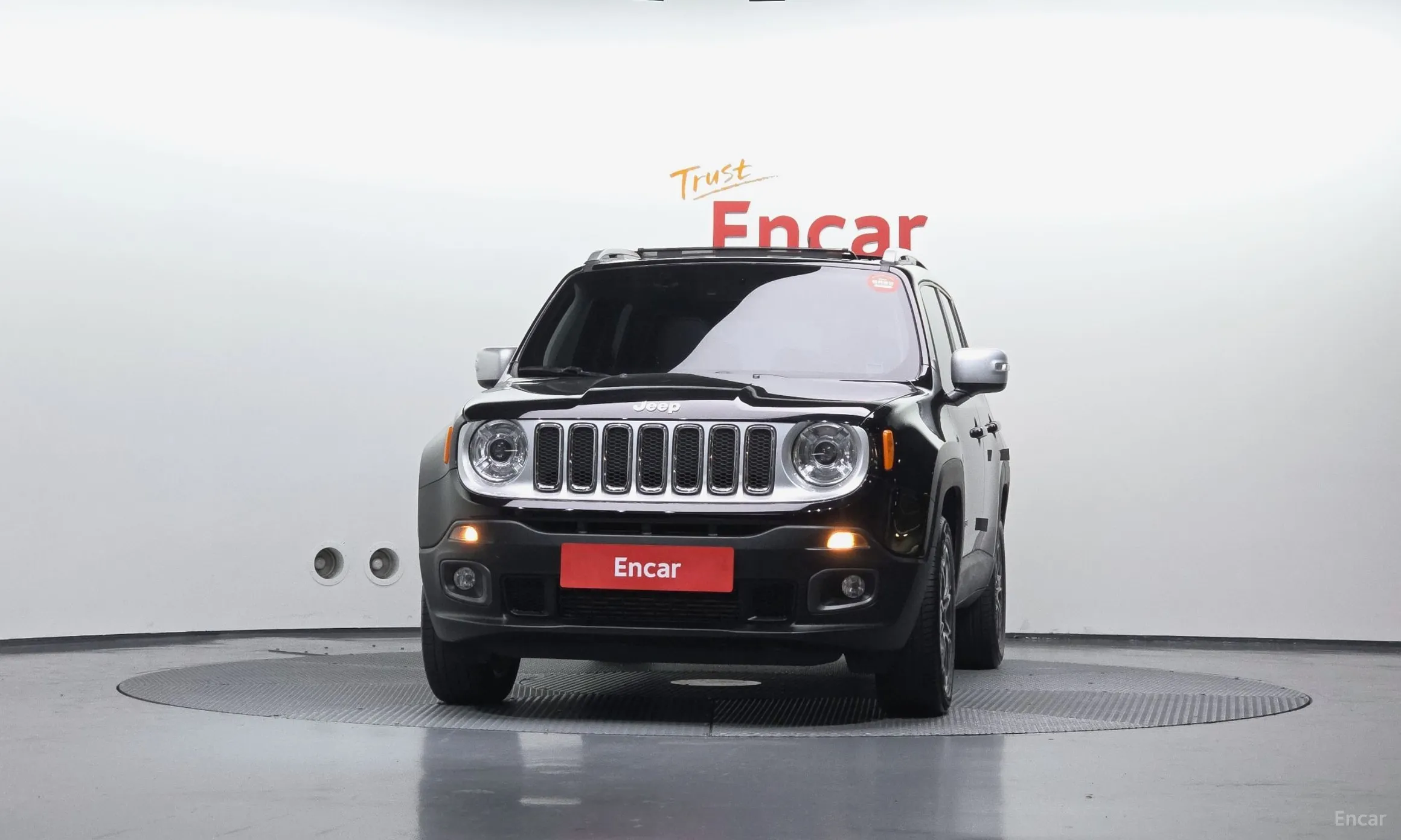 Jeep Renegade превью 3