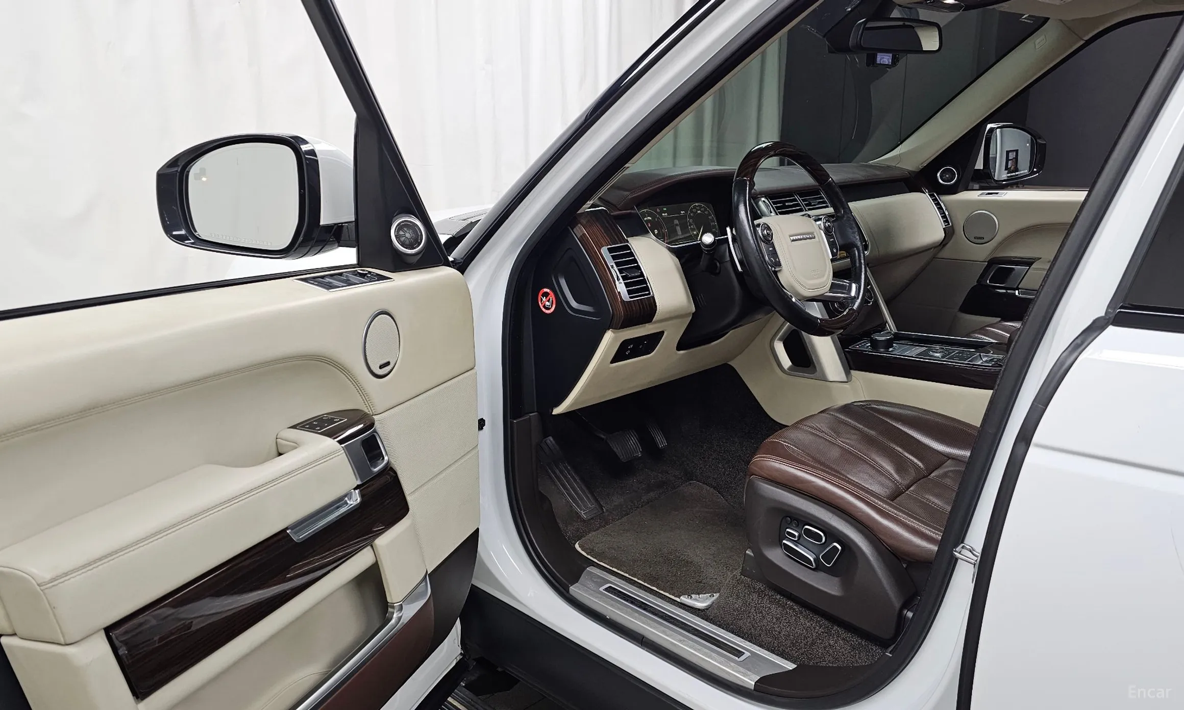 Land Rover Range Rover 4th Generation превью 10