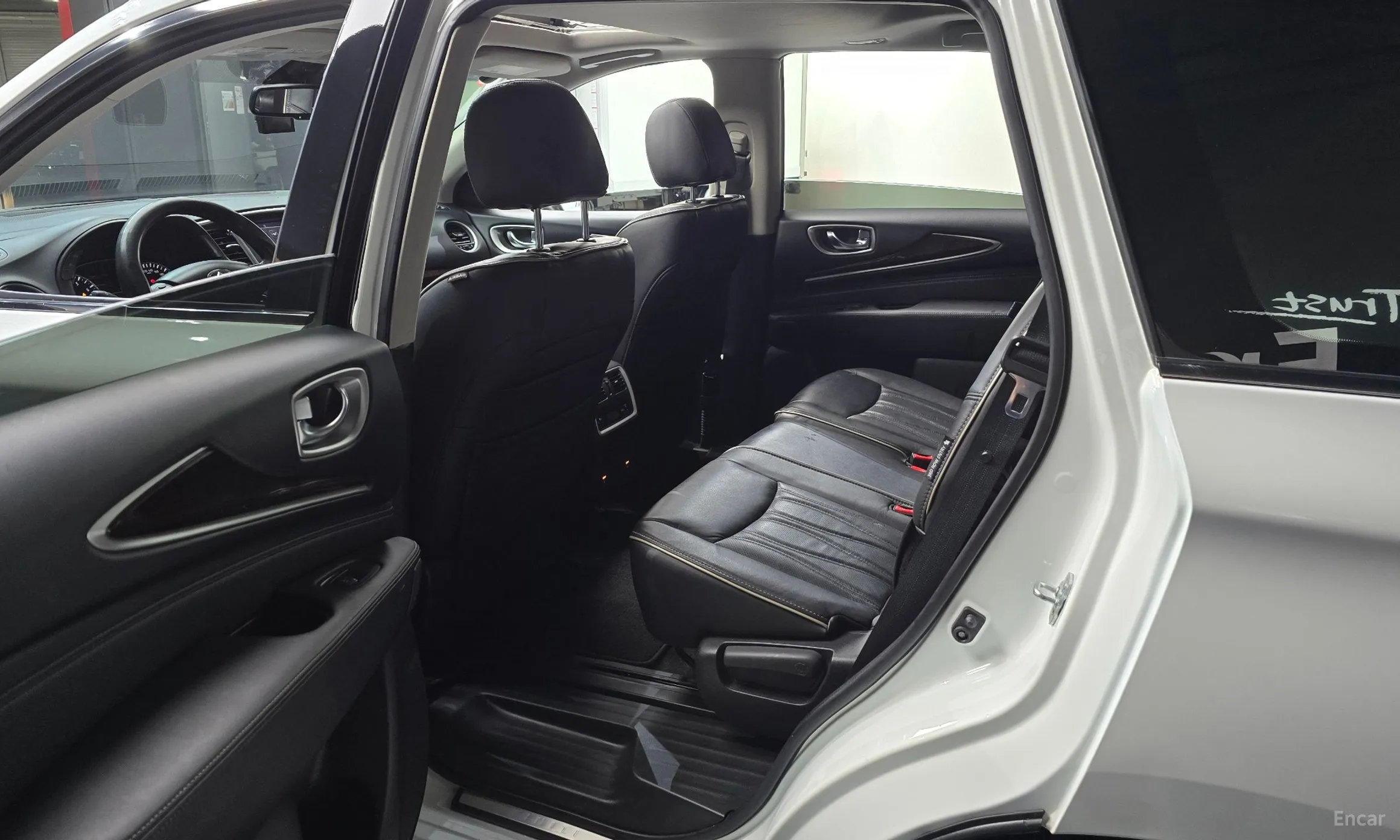 Infiniti QX60 превью 11