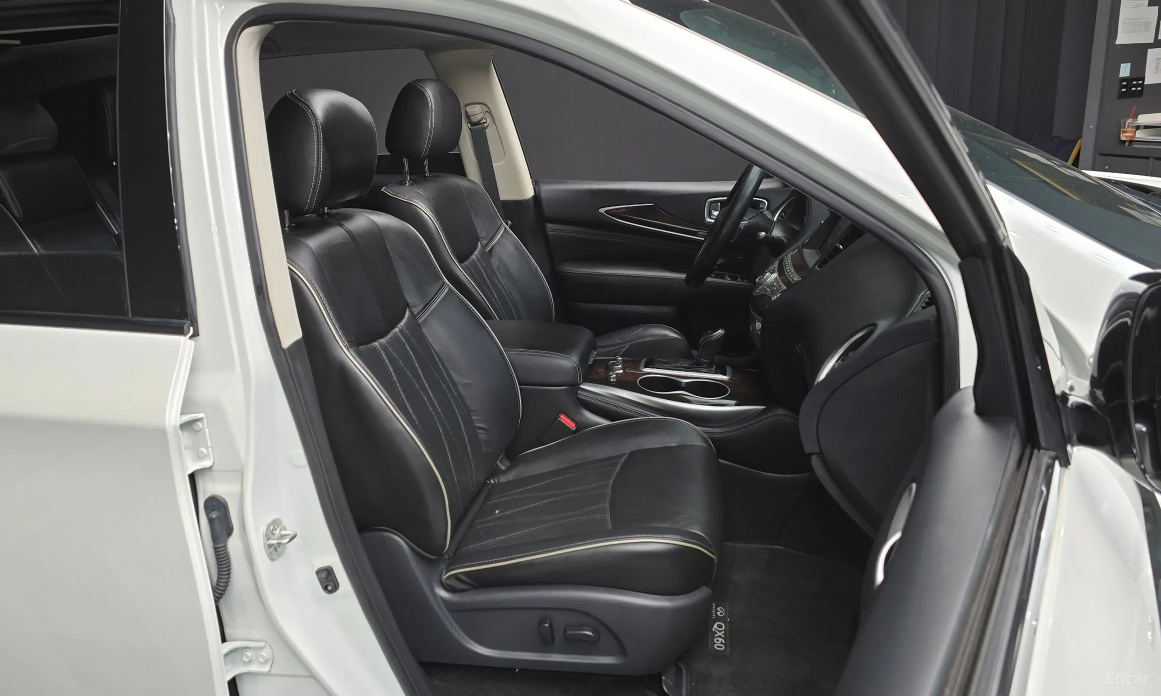 Infiniti QX60 превью 12
