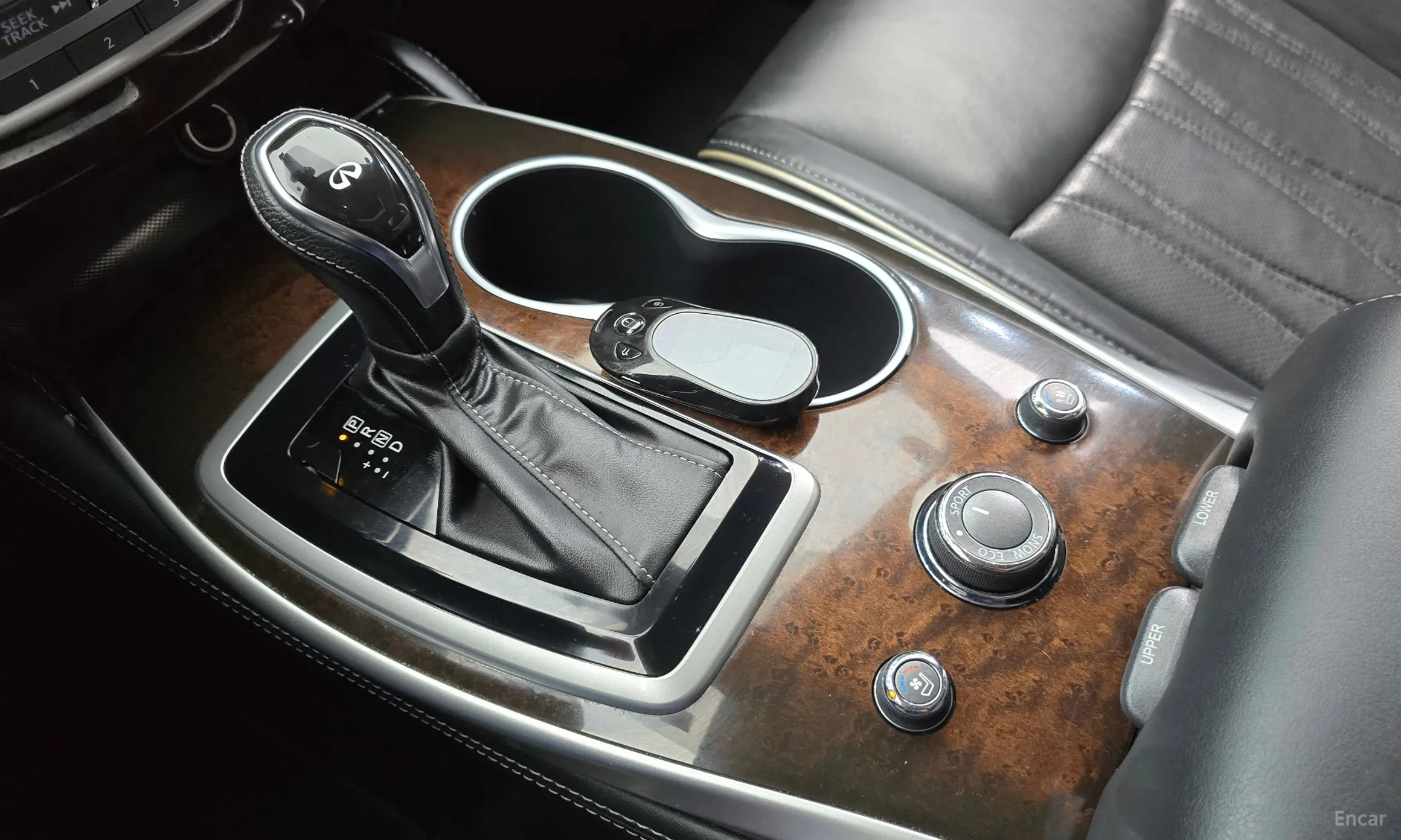 Infiniti QX60 превью 9