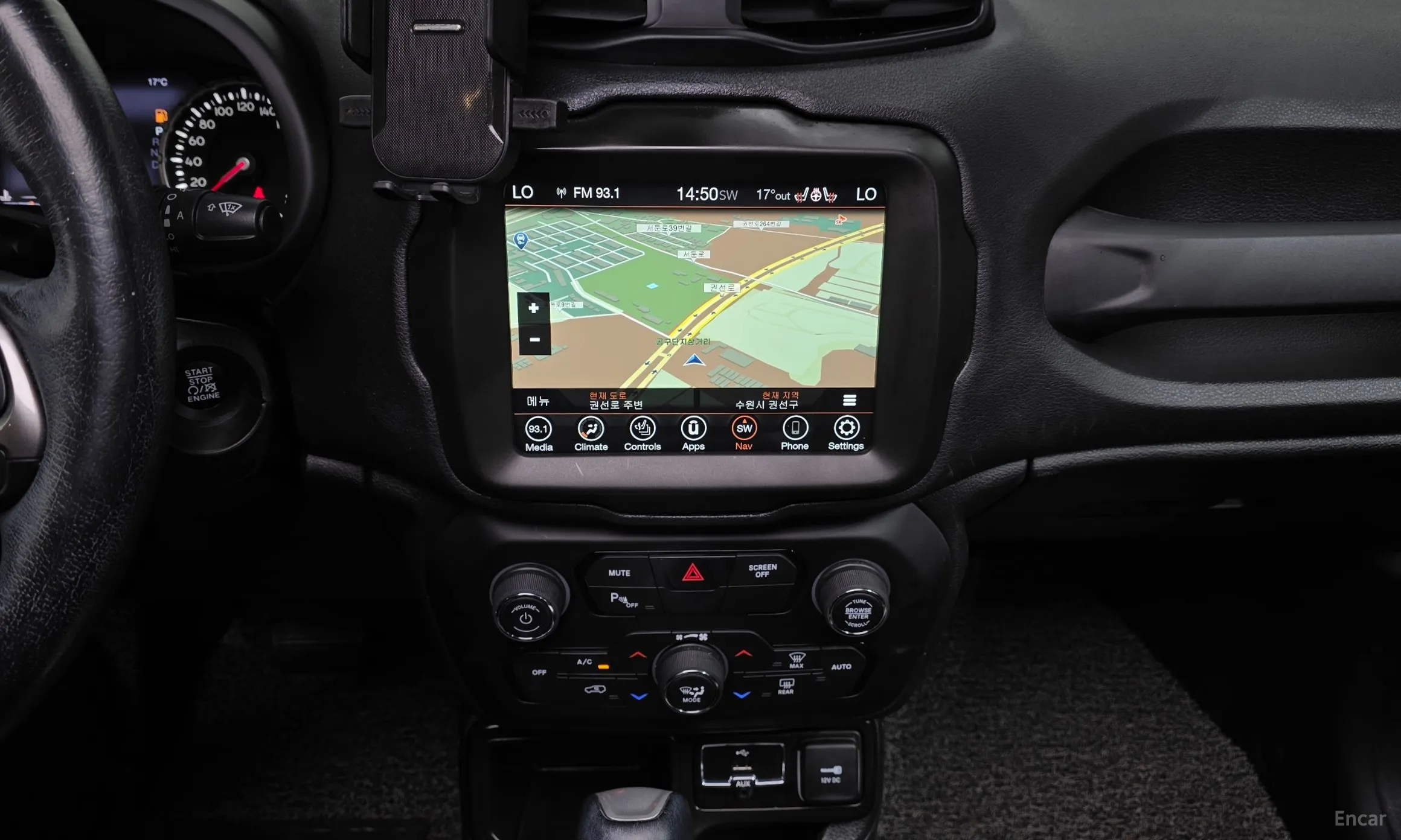 Jeep Renegade превью 14