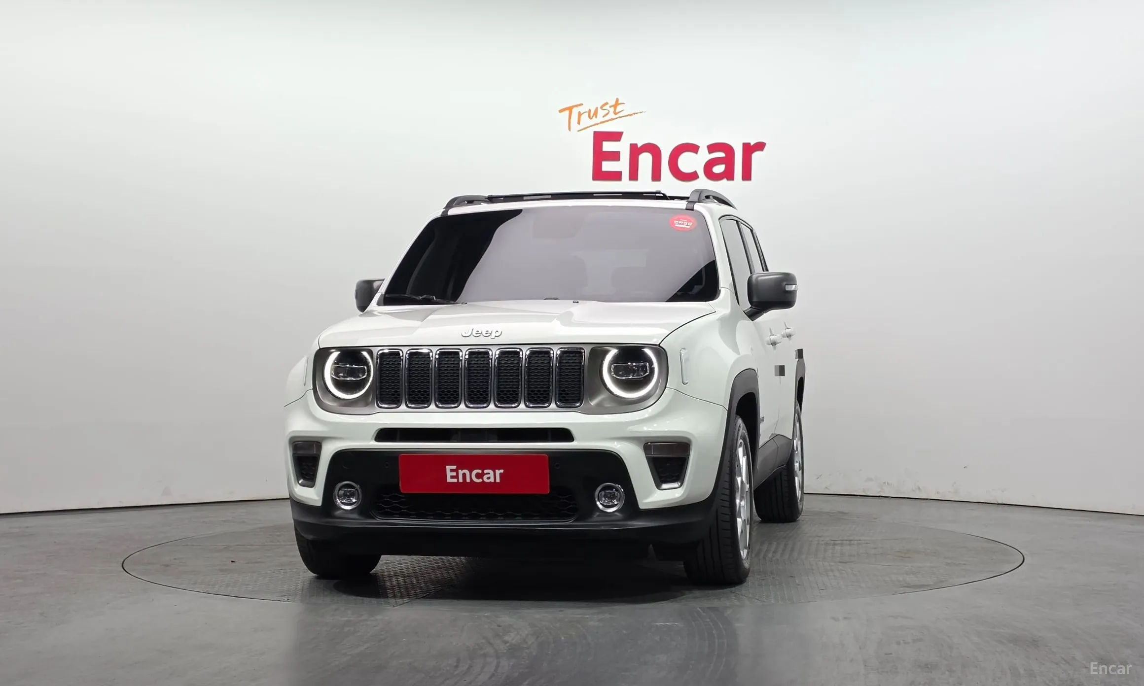 Jeep Renegade превью 3