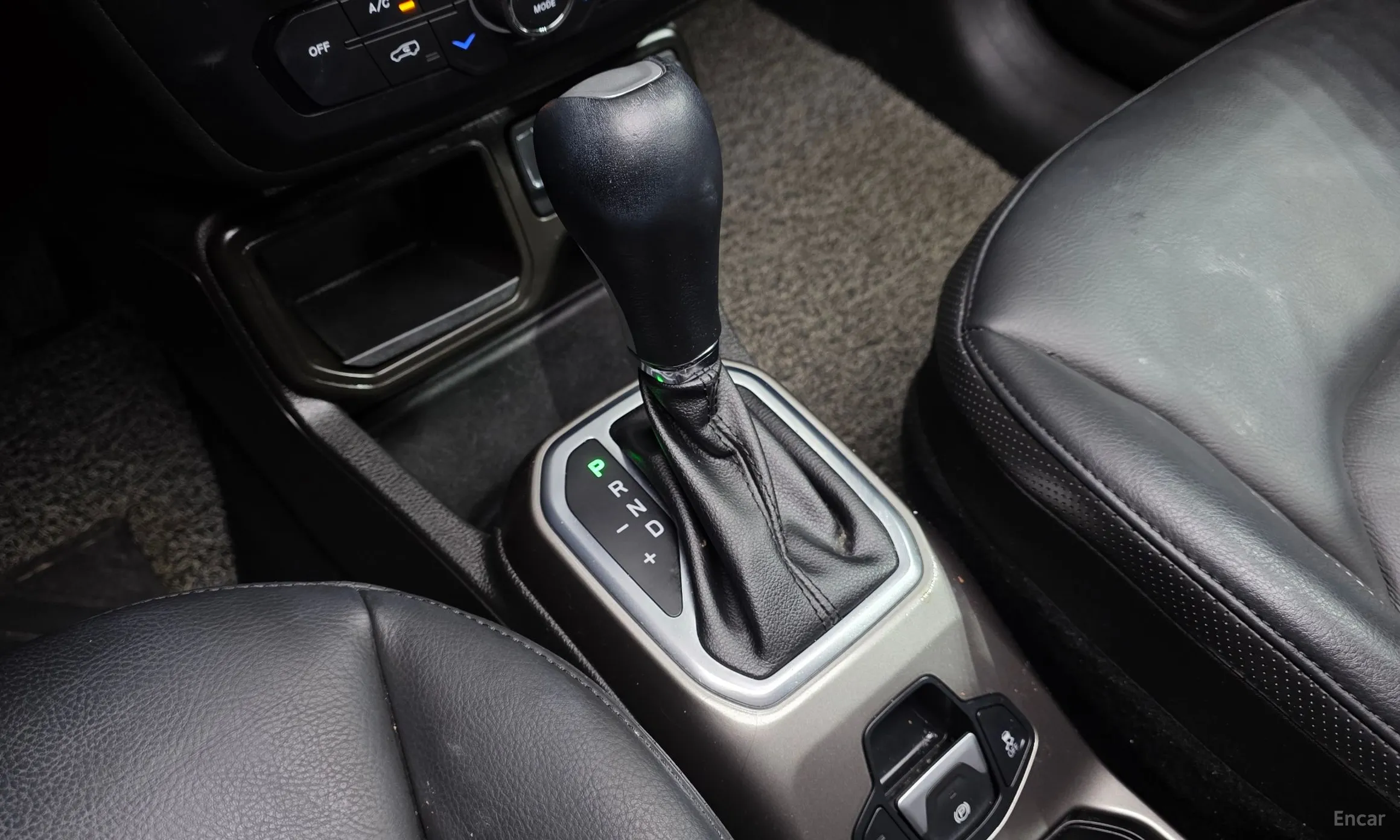 Jeep Renegade превью 9