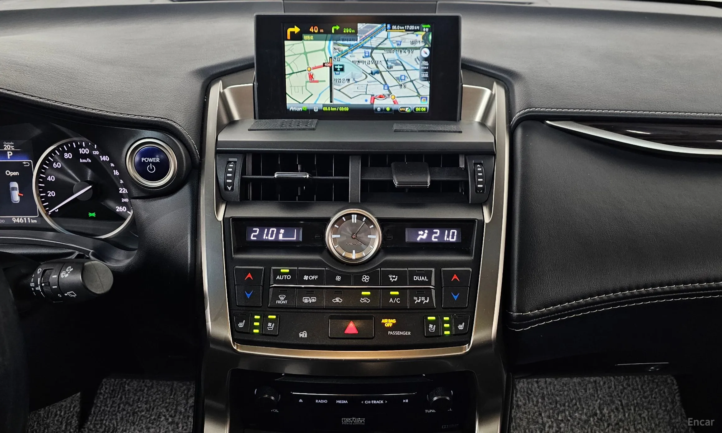 Lexus NX300h превью 16