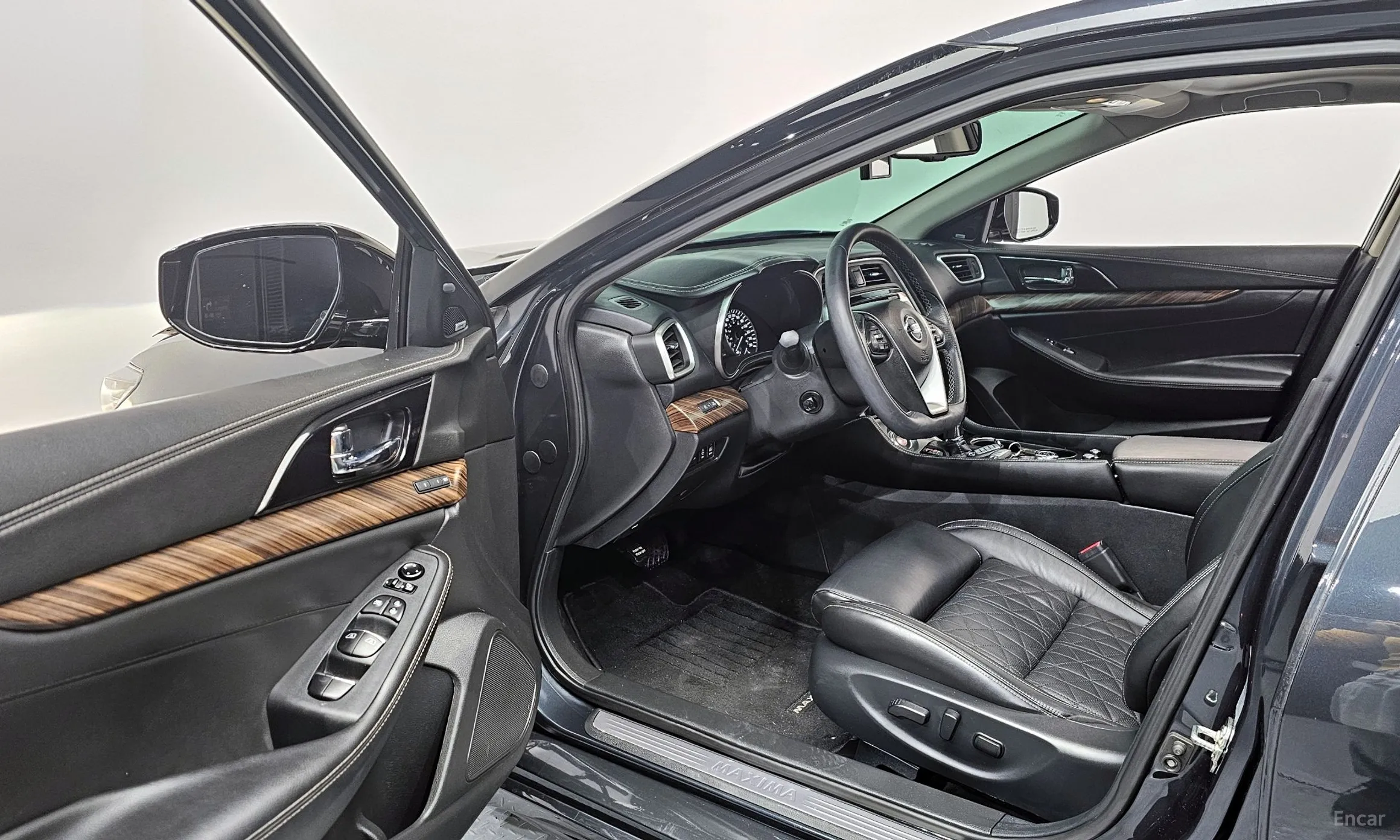 Nissan Maxima (A36) превью 11