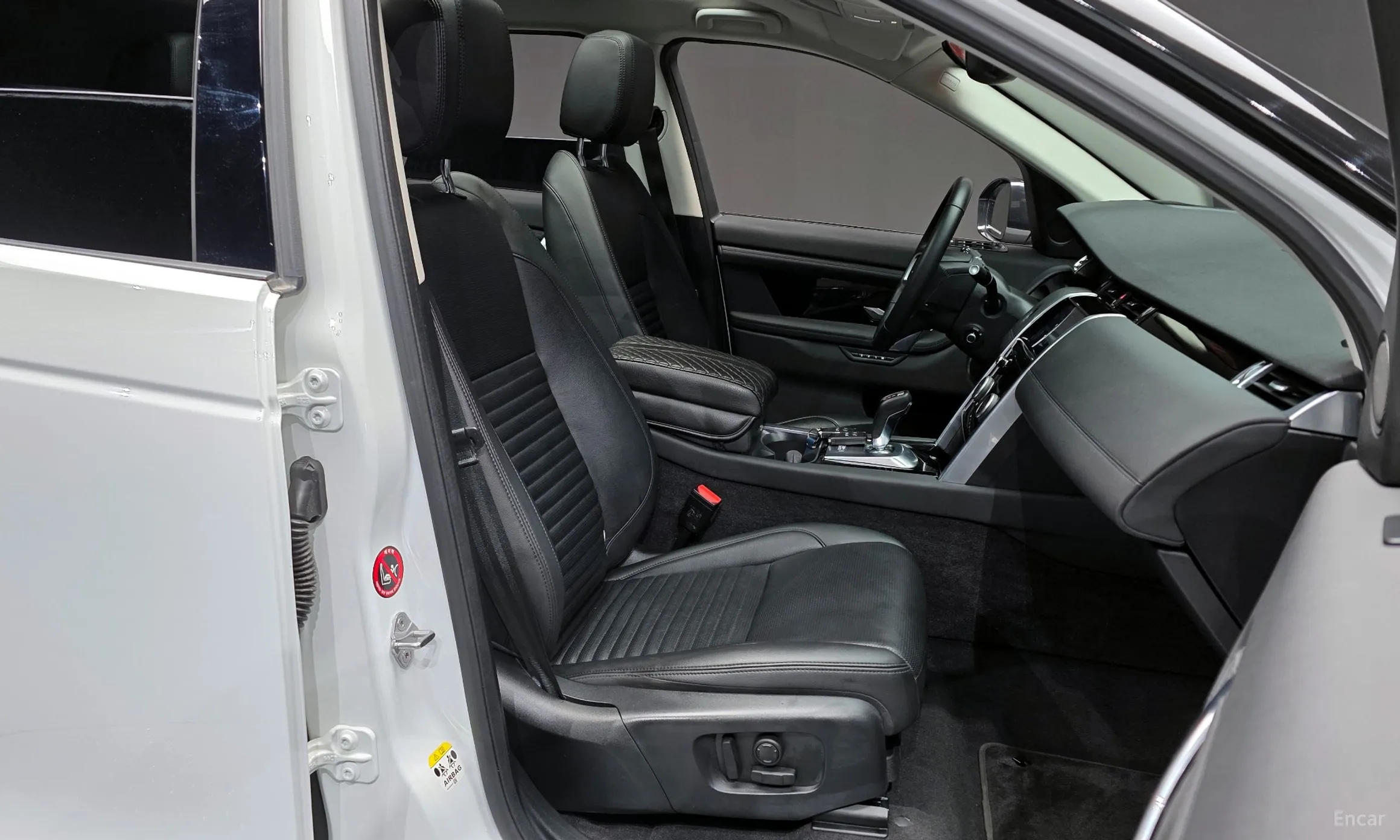 Land Rover Discovery Sports превью 11
