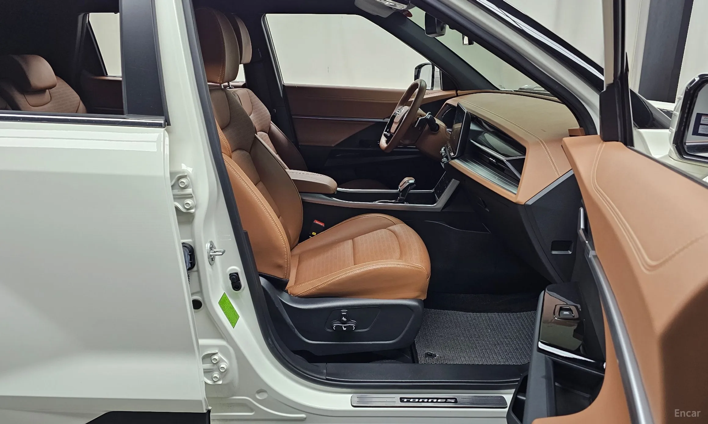 KG Mobility (SsangYong) Torres превью 11