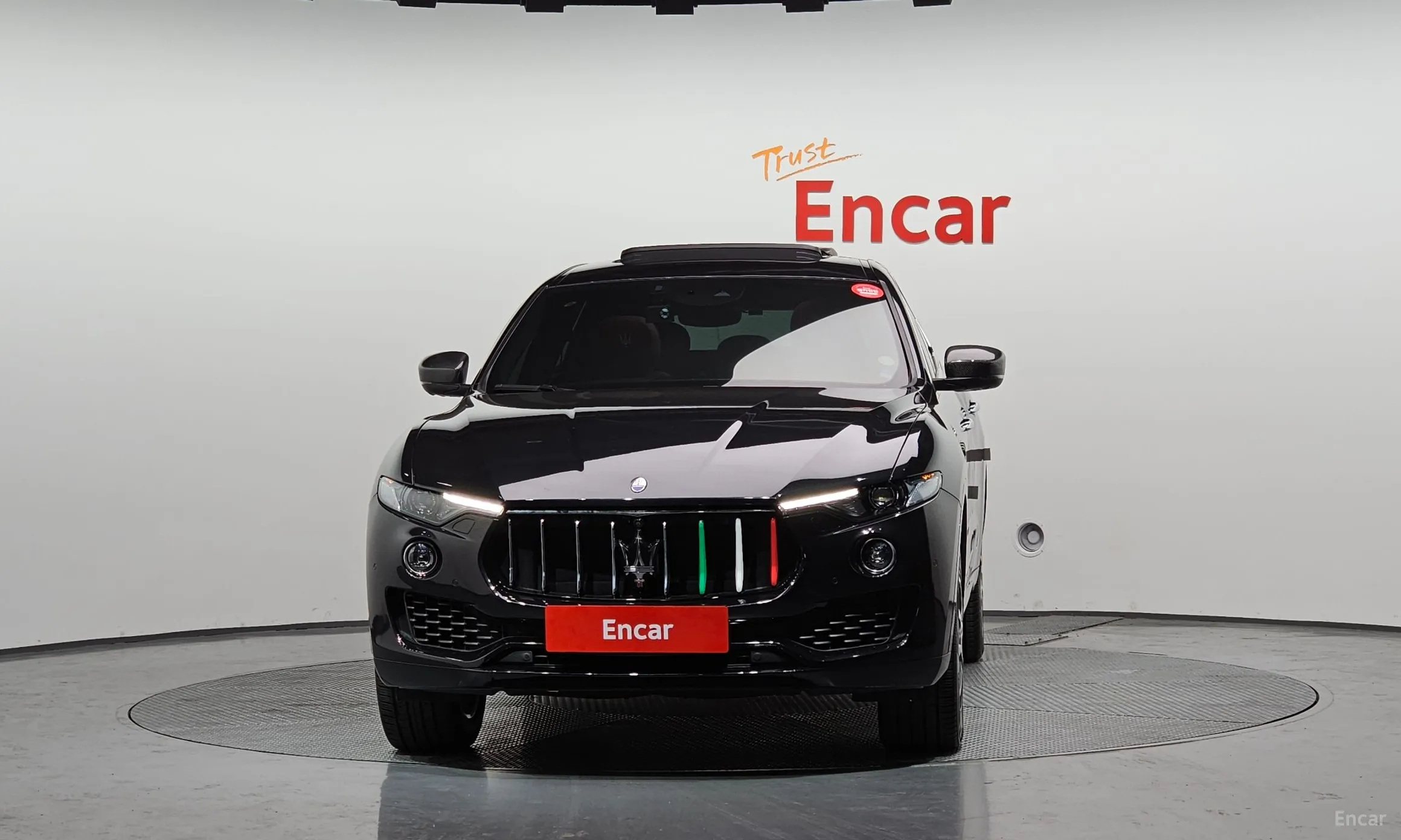 Maserati Levante превью 3