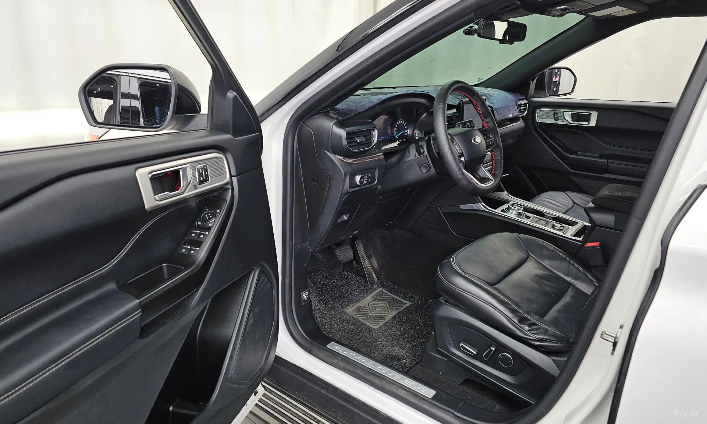 Ford Explorer 6th Generation превью 10