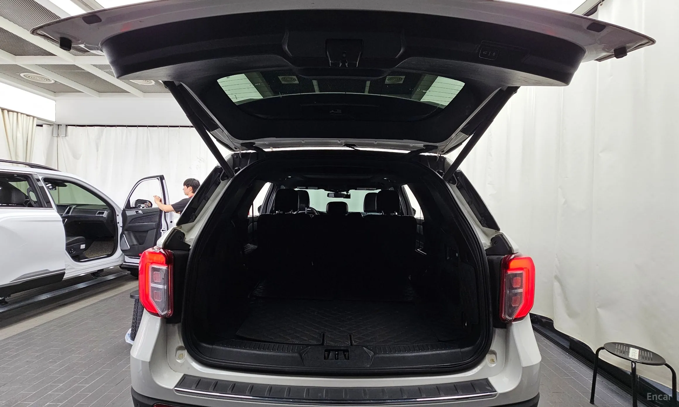 Ford Explorer 6th Generation превью 20