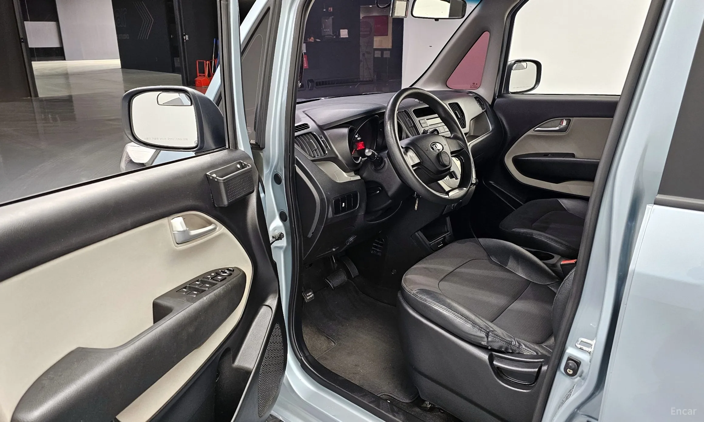 Kia Ray превью 11