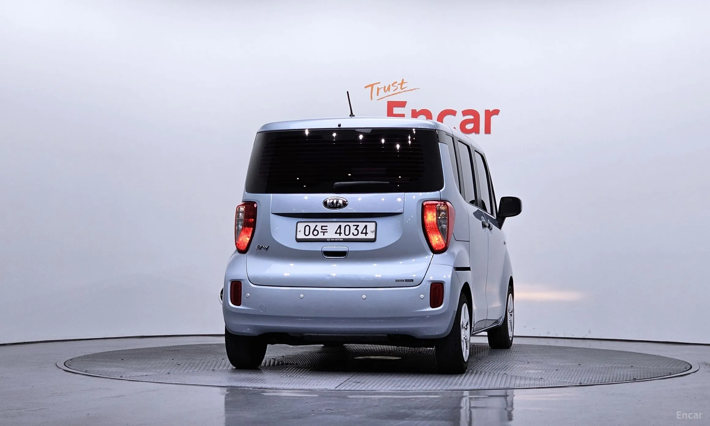 Kia Ray превью 4