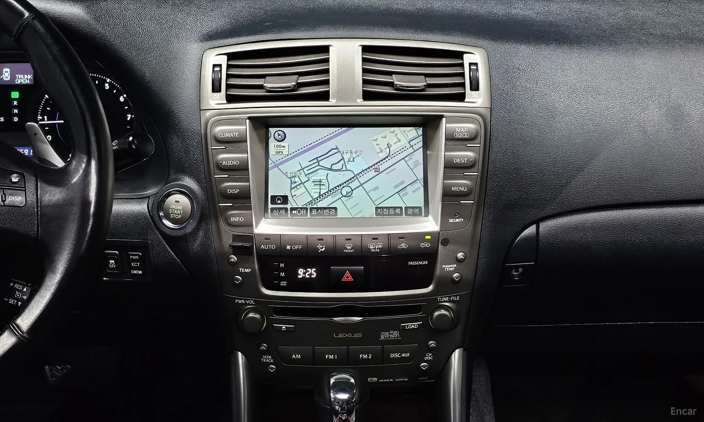 Lexus IS250 превью 15
