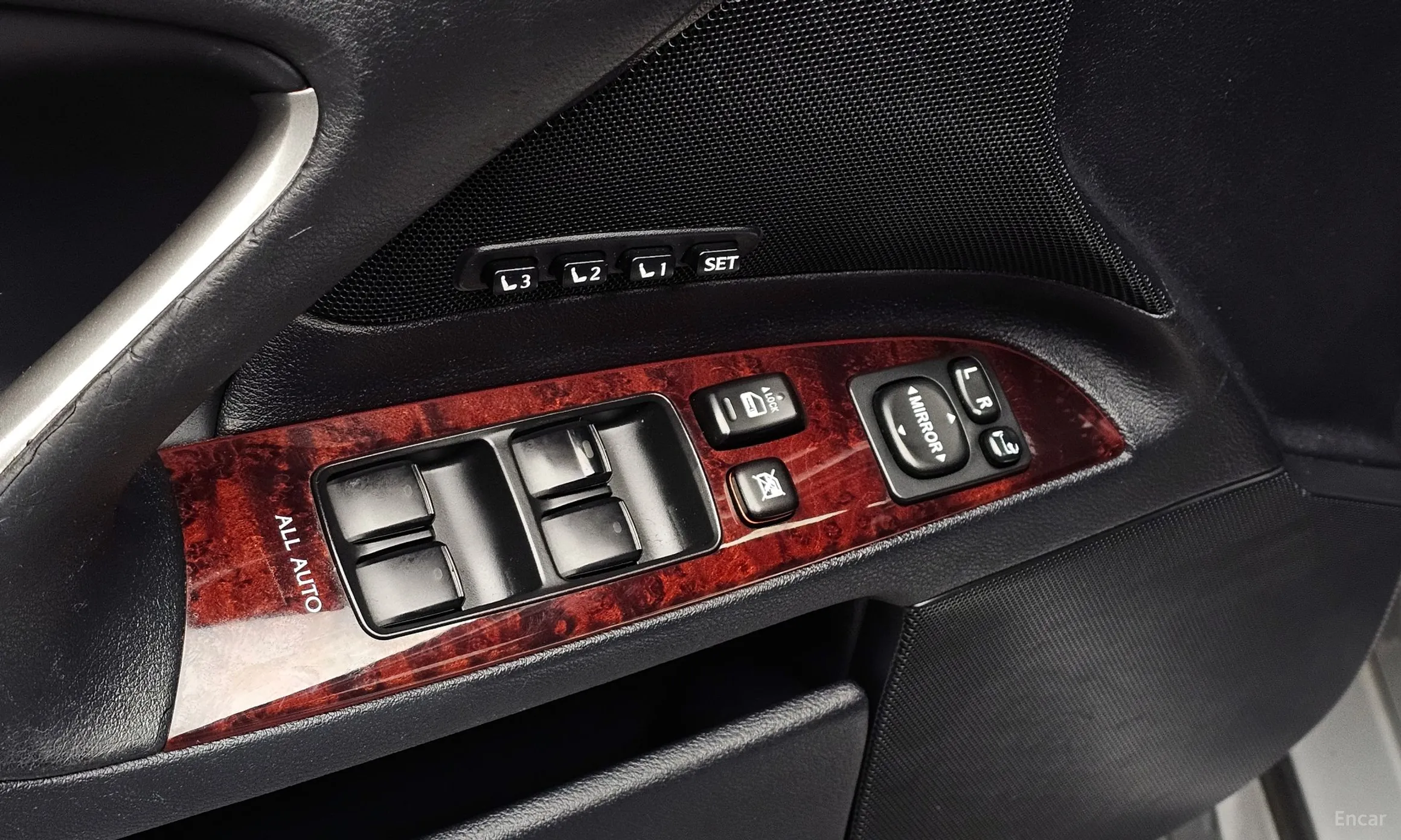 Lexus IS250 превью 18