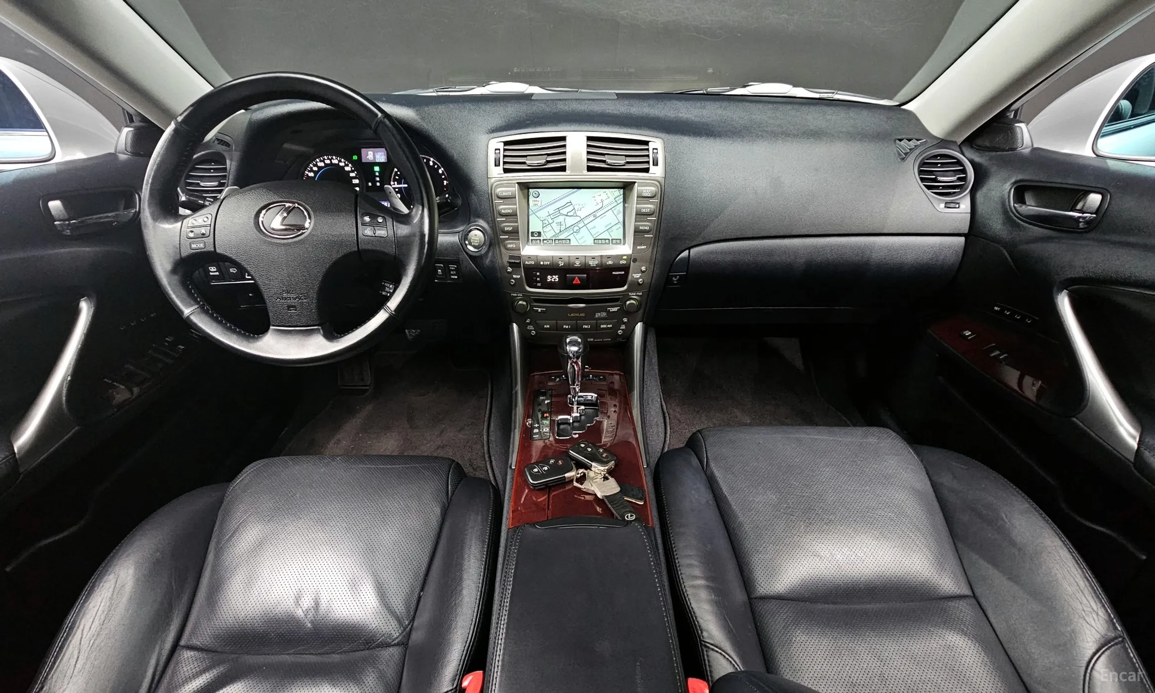 Lexus IS250 превью 7