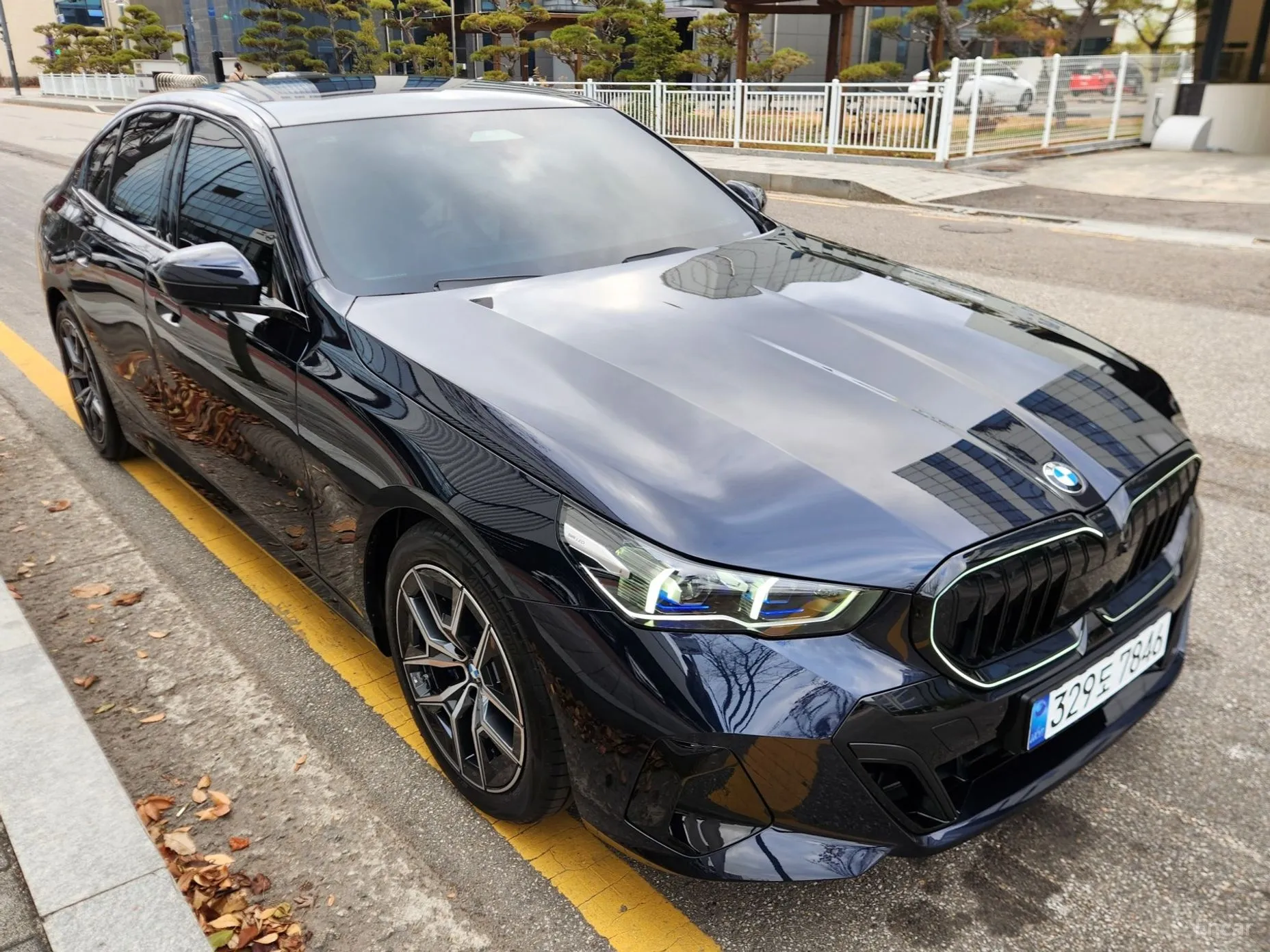 BMW 5 Series (G60)