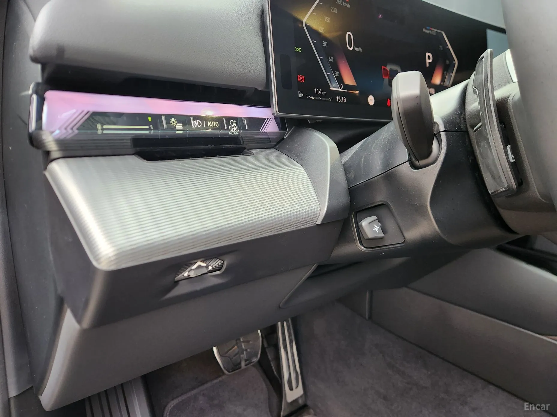 BMW 5 Series (G60) превью 10