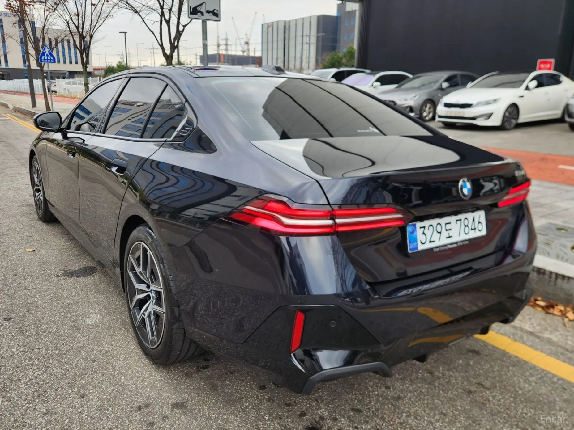 BMW 5 Series (G60)