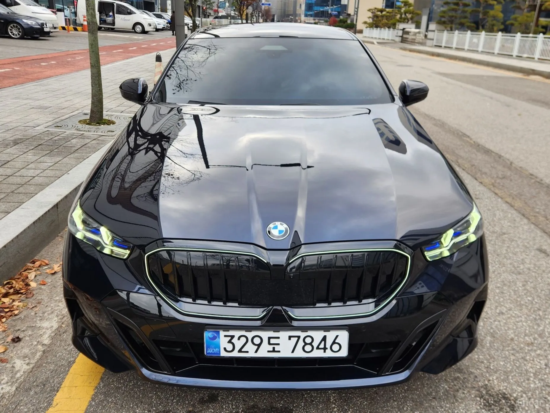 BMW 5 Series (G60) превью 3