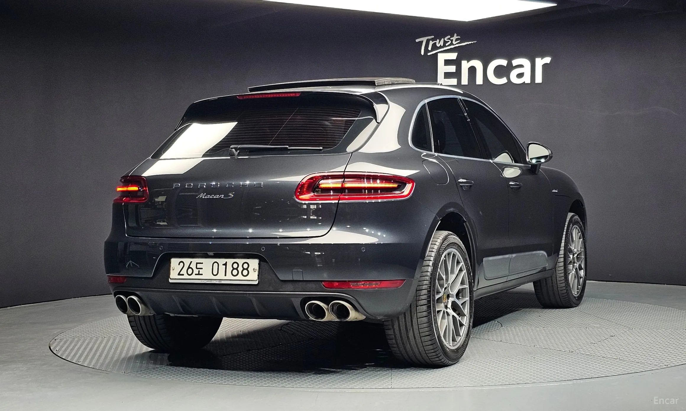 Porsche Macan превью 2