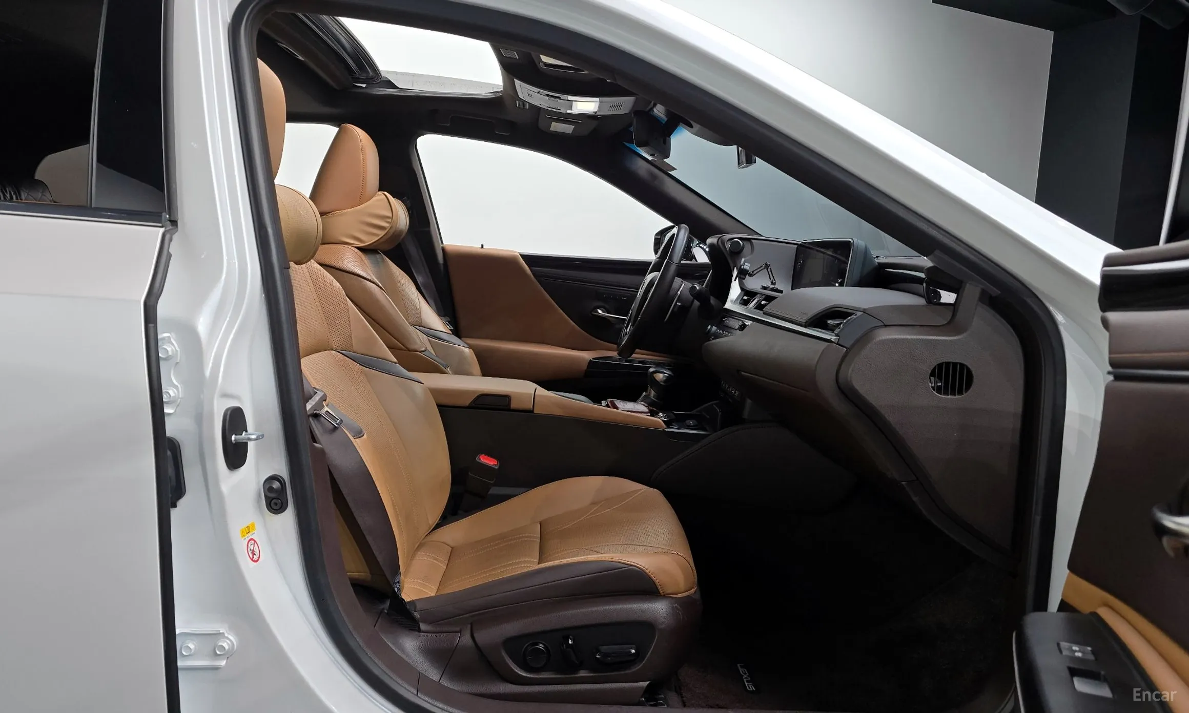 Lexus ES300h 7th Generation превью 11