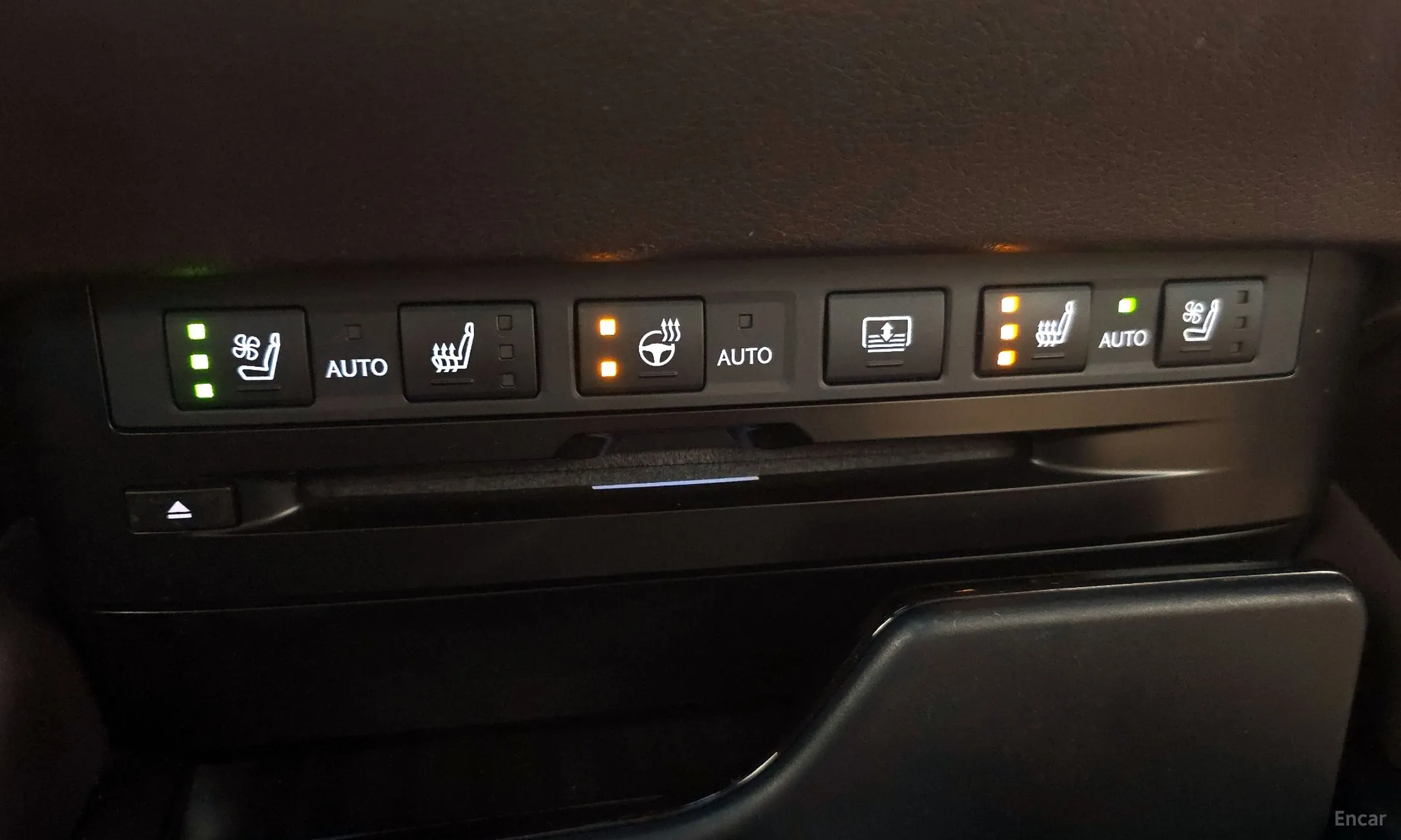 Lexus ES300h 7th Generation превью 18