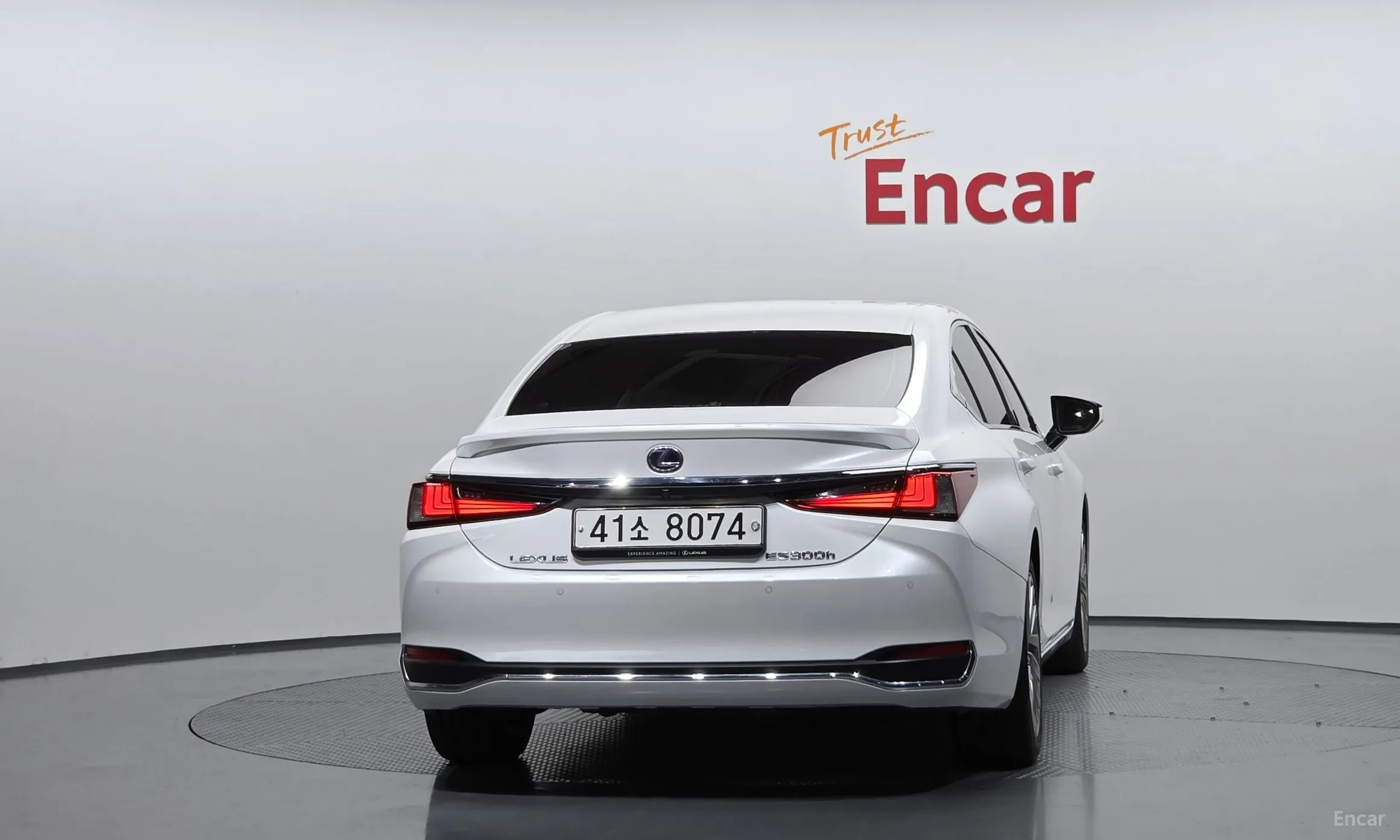 Lexus ES300h 7th Generation превью 4