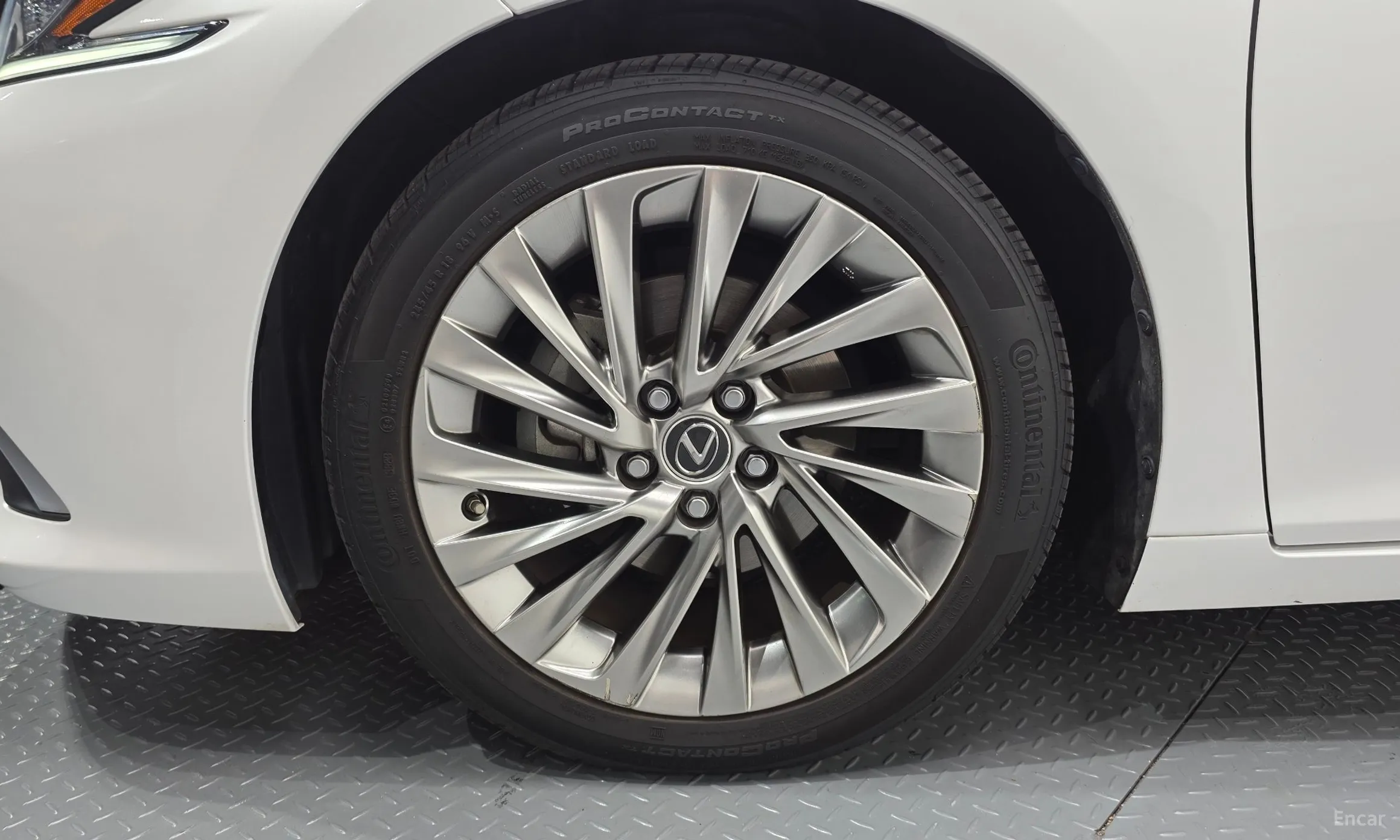 Lexus ES300h 7th Generation превью 5