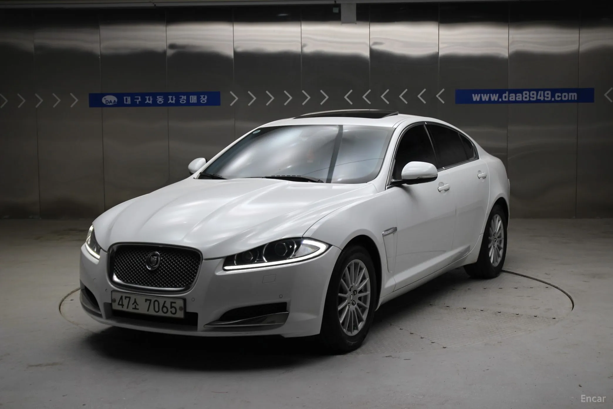 Jaguar New XF
