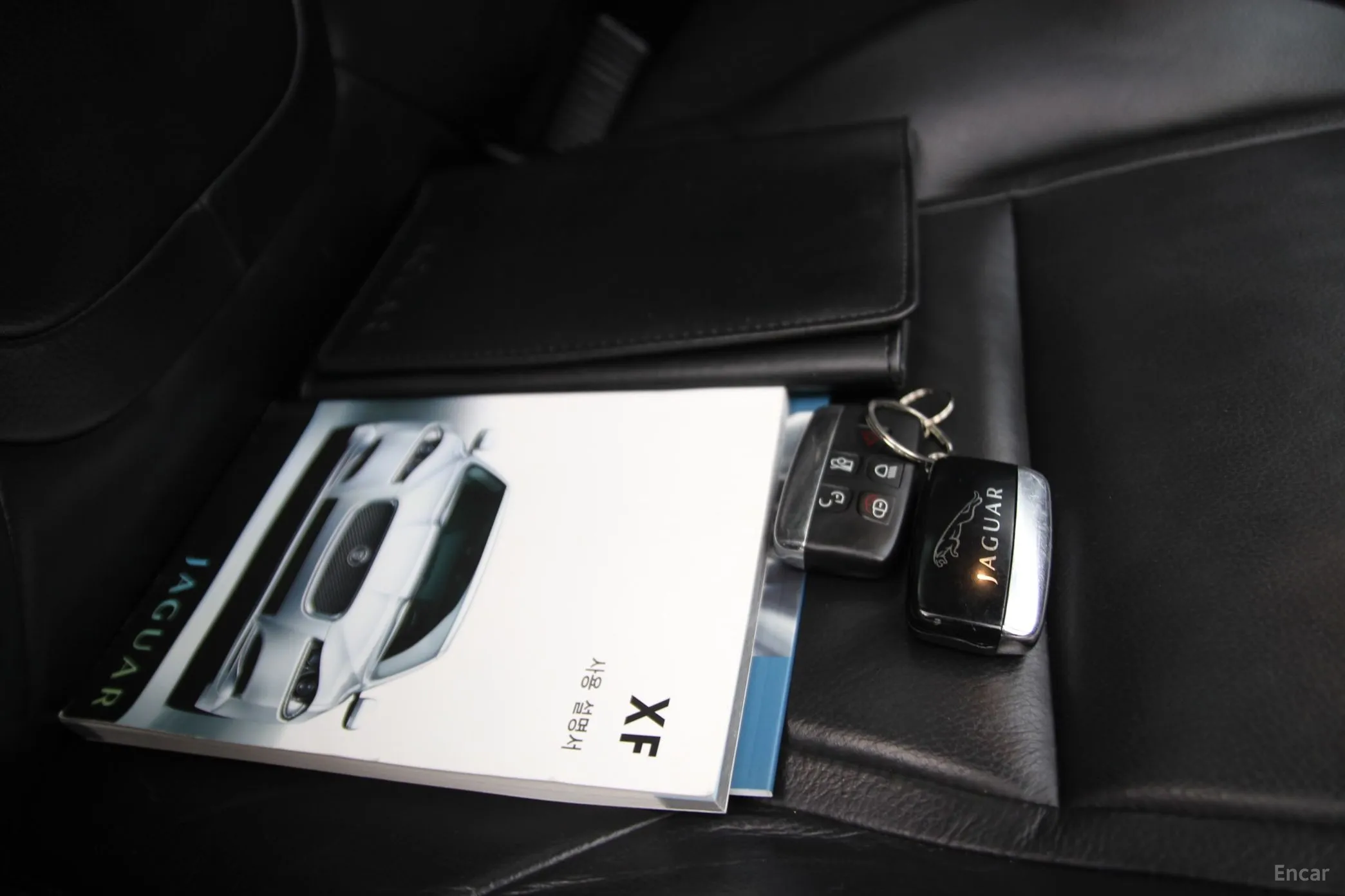 Jaguar New XF превью 20