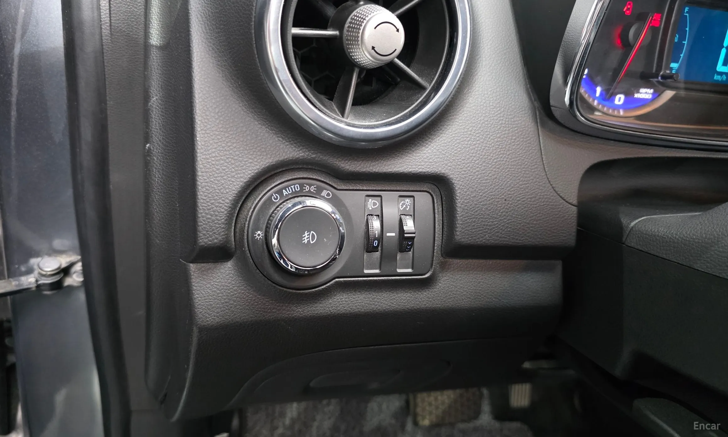 Chevrolet (GM Daewoo) Trax превью 18