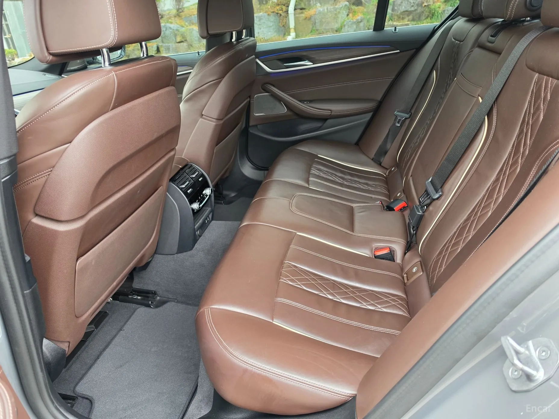 BMW 5 Series (G30) превью 13