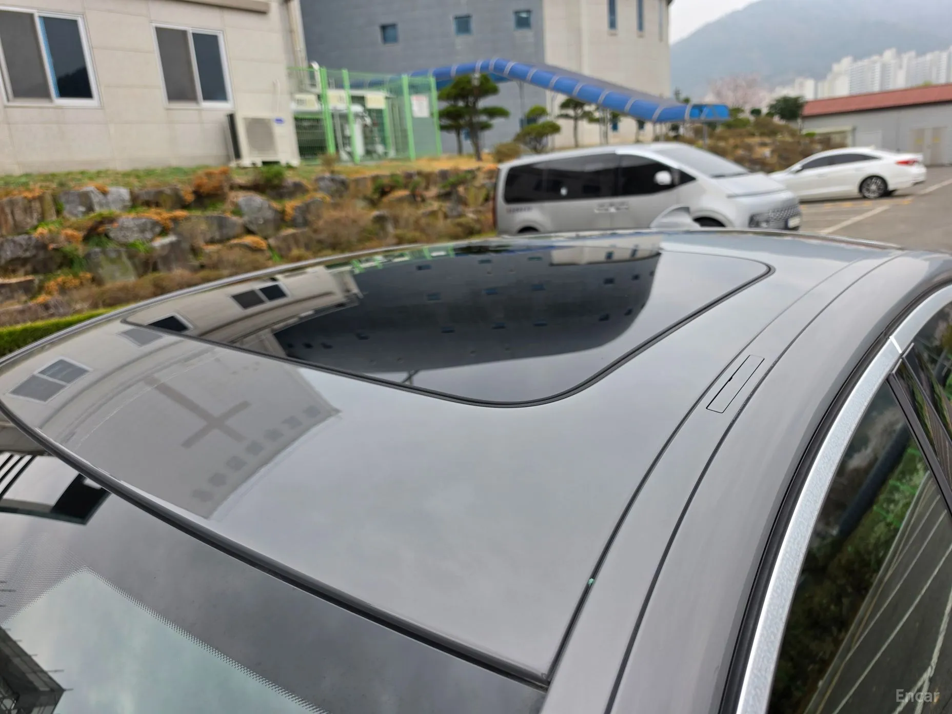 BMW 5 Series (G30) превью 19