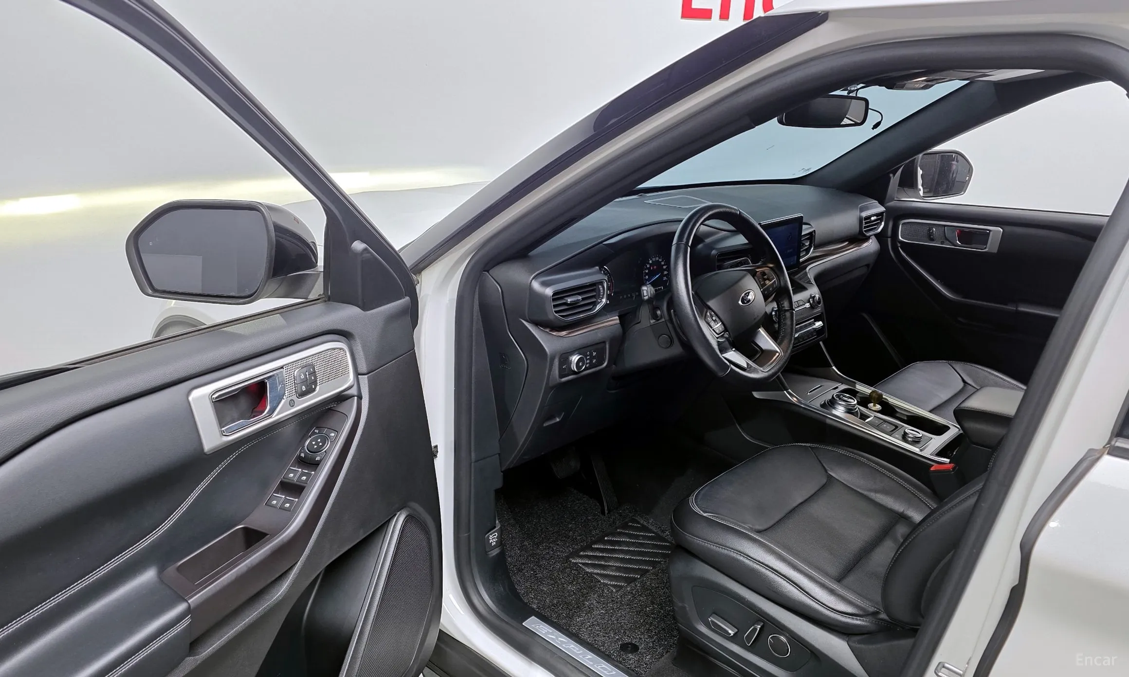 Ford Explorer 6th Generation превью 10