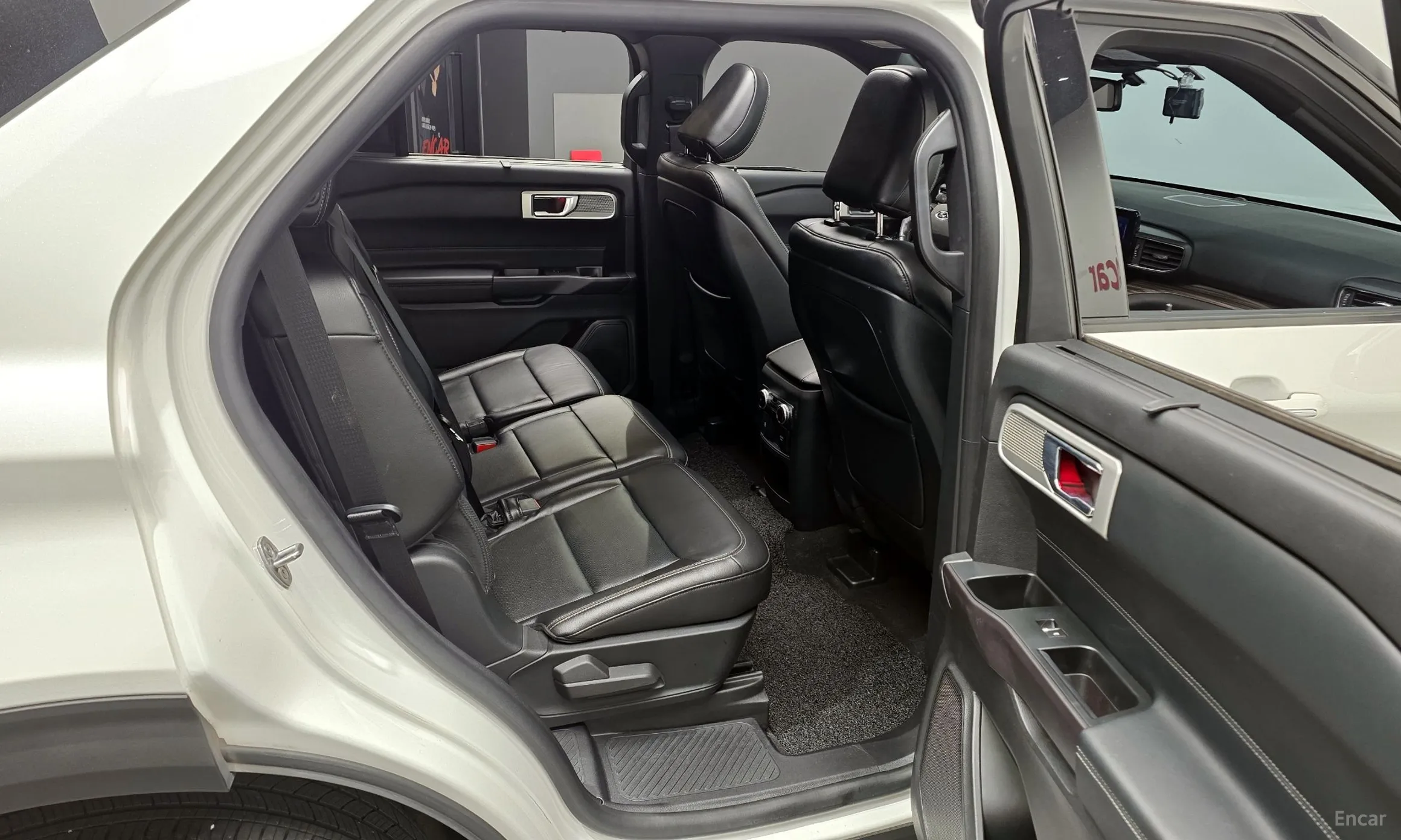 Ford Explorer 6th Generation превью 12