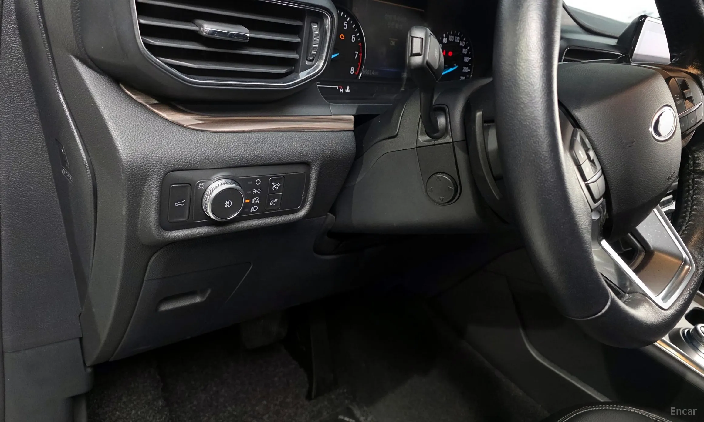 Ford Explorer 6th Generation превью 17